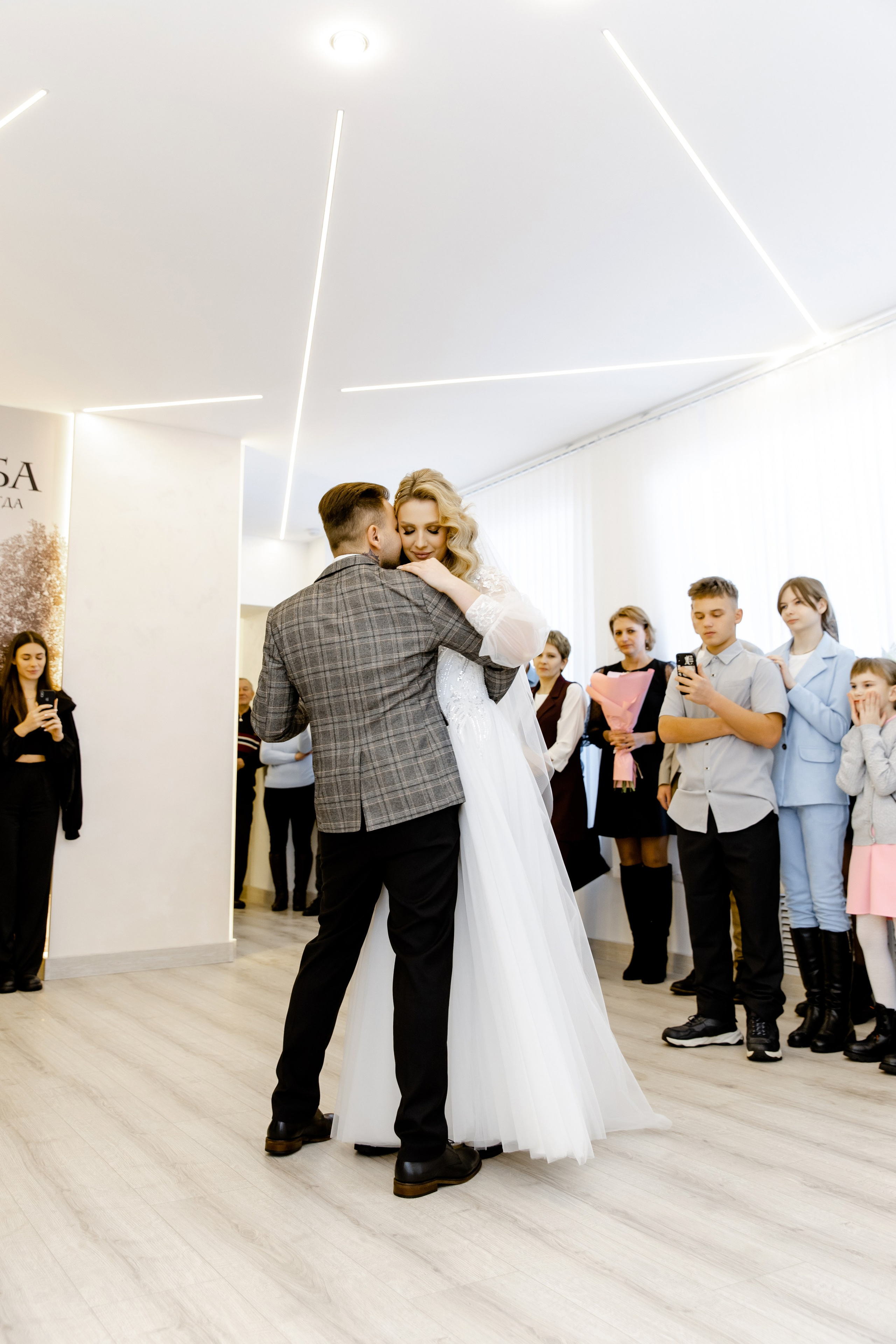 Свадебный день Артёма и Вики. Свадебный фотограф Анна Бабахина