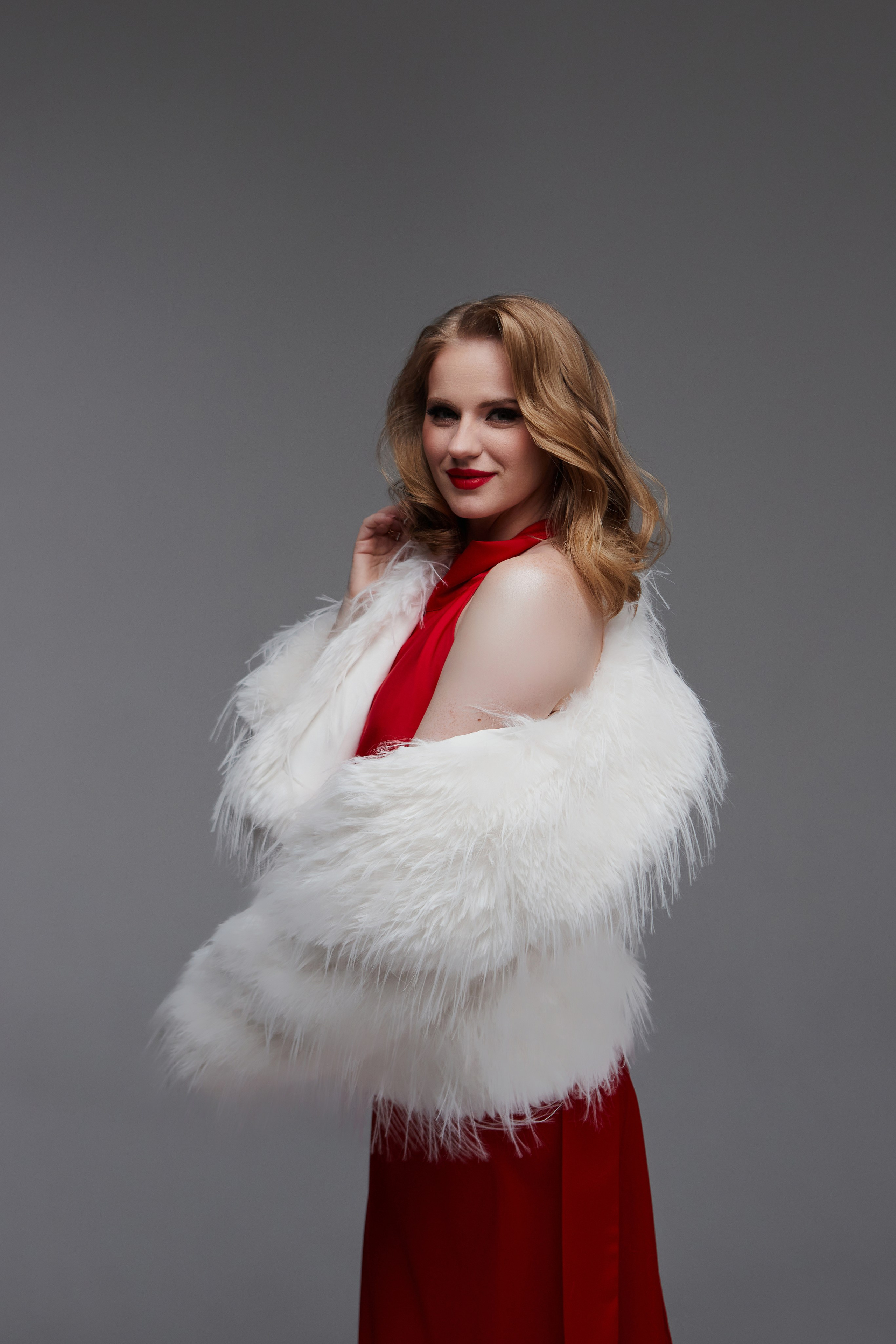 Алена рэд. Свадебный и семейный фотограф в Сочи-Красной поляне Ларионова Анна