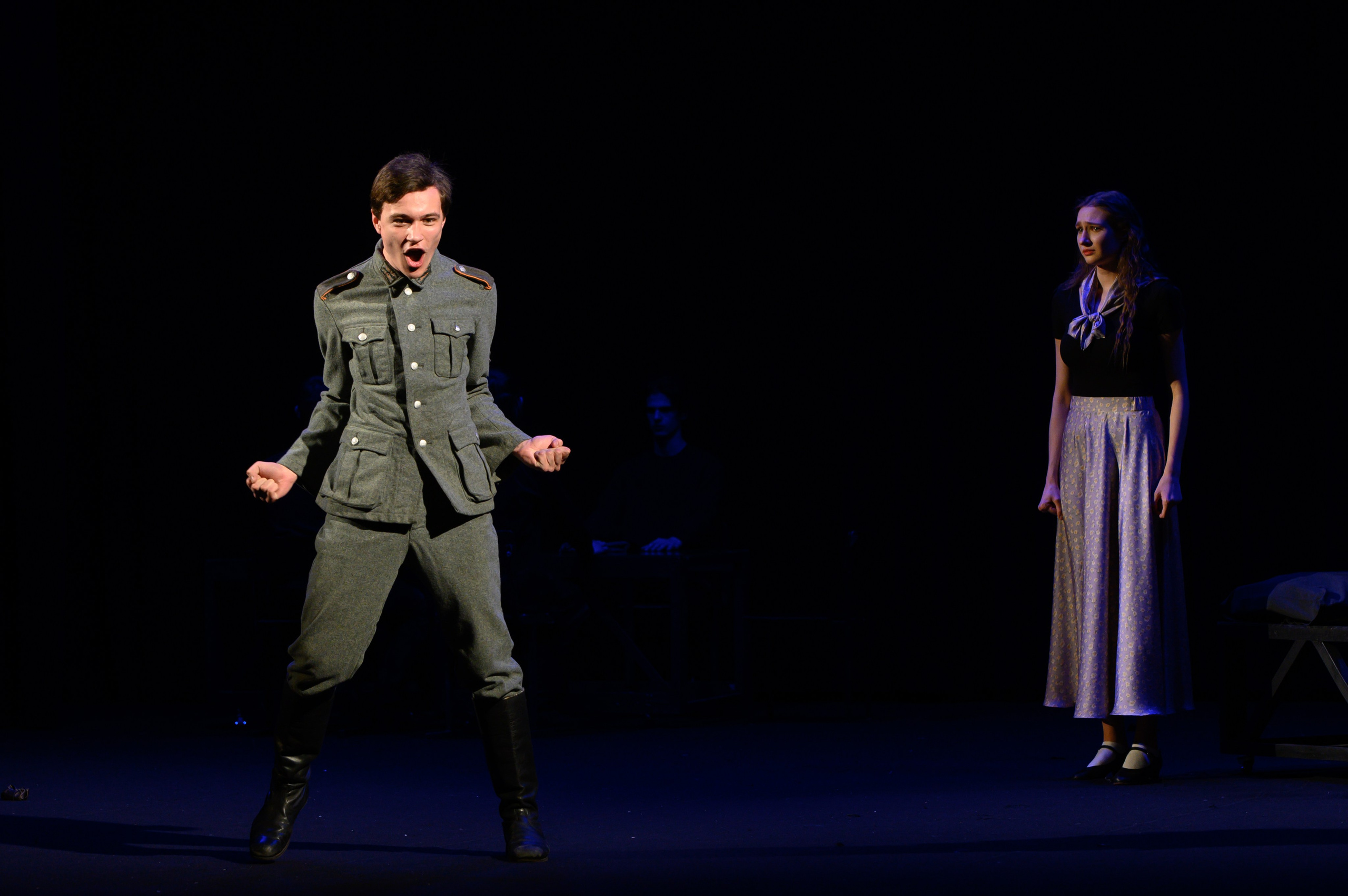 Молодая гвардия. Фотоуслуги, услуги фотографа, фотографирование важных событий