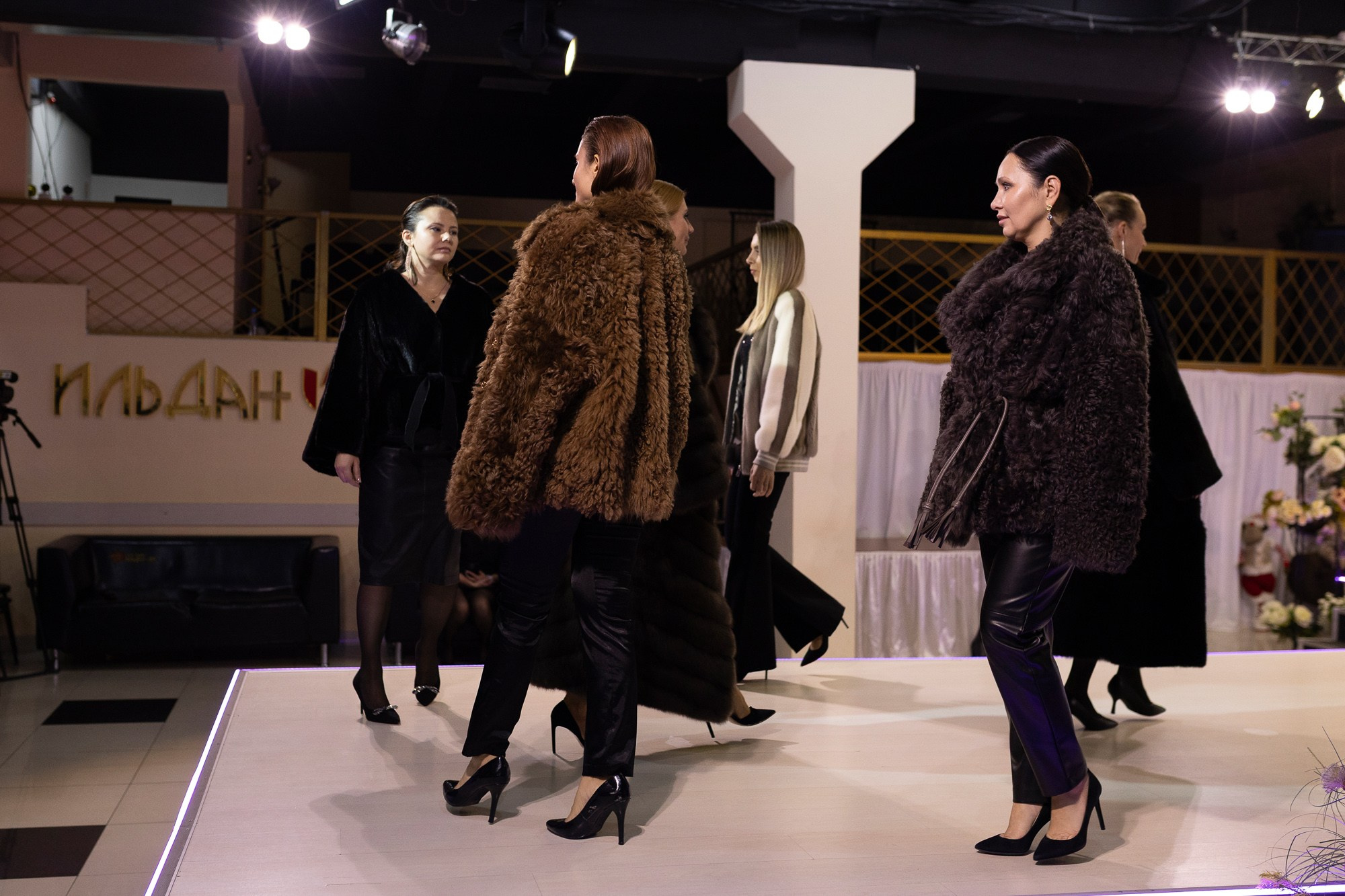 Показ моды Mexa Shop. Andrey Pospelove. Фотограф в Саратове