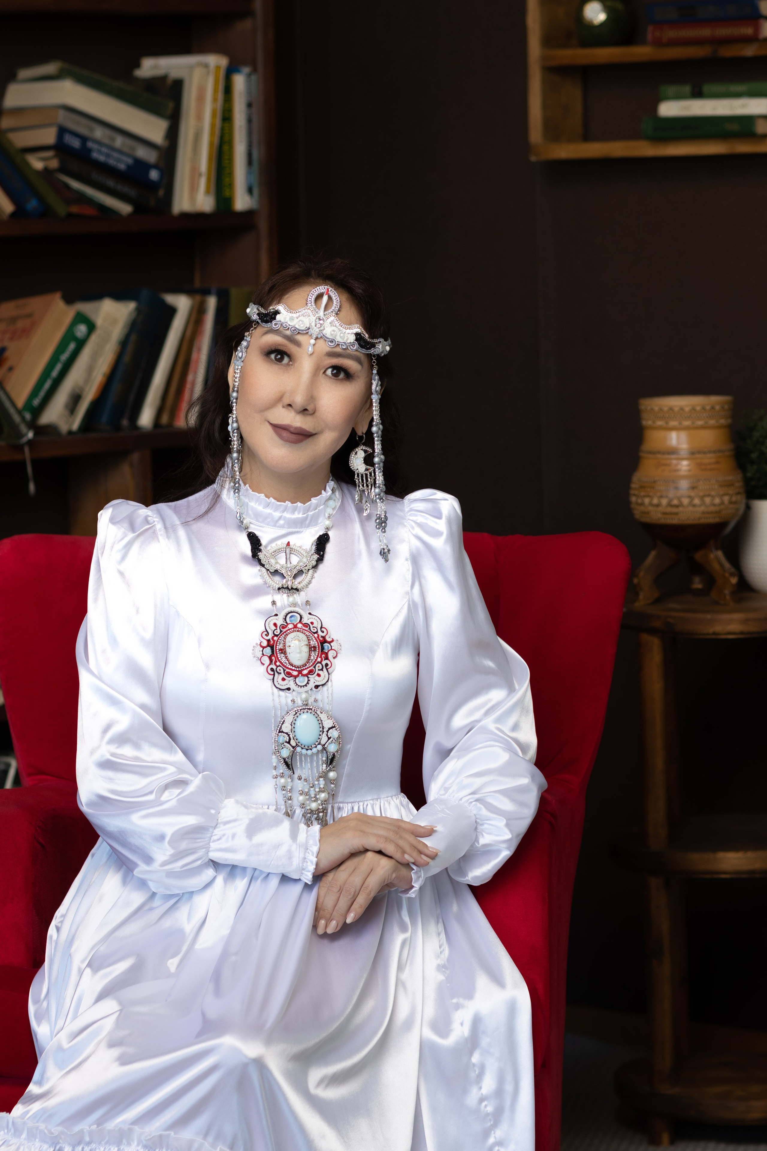 Украшения ручной работы. Ульяна. Фотограф Якутск Зоя Николаева