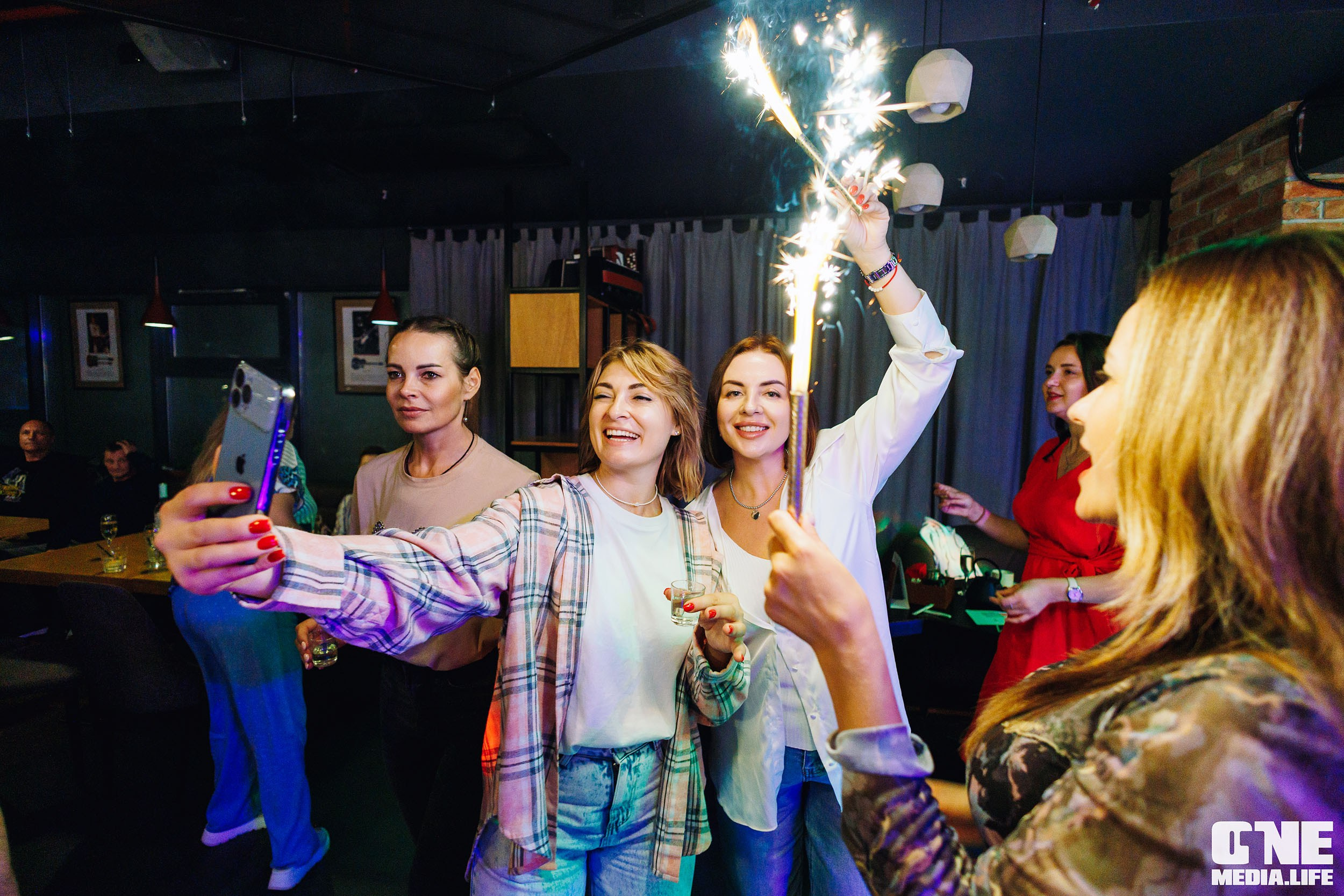 День города Светлогорск в баре Barre. One Media Life: фоторепортажи, фотоотчеты с мероприятий и заведений