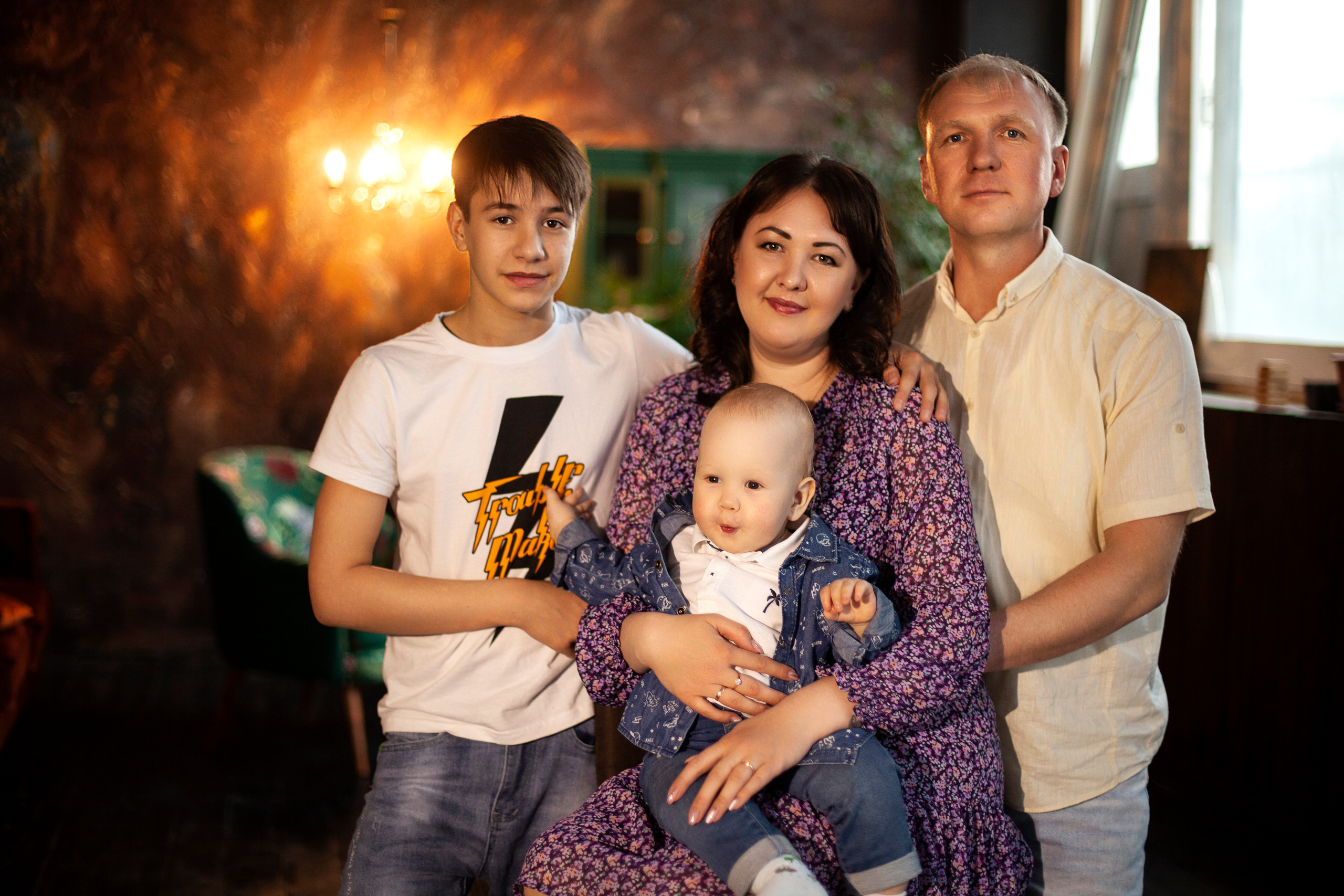 Семейная фотосессия в студии. Семейный, школьный фотограф в Нижнем Новгороде Елена Сентюрева