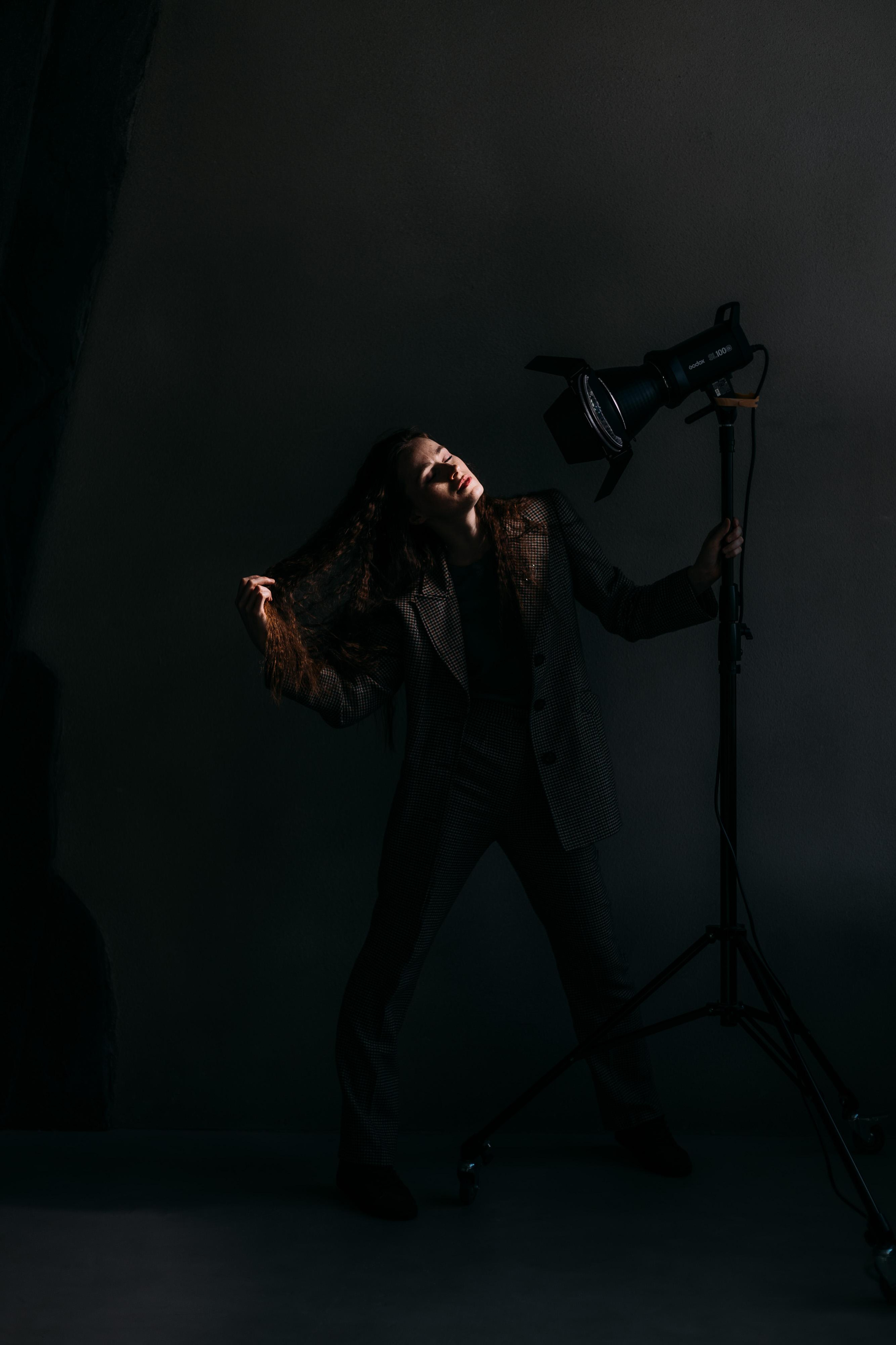 Даниэль и фонарь. Главная