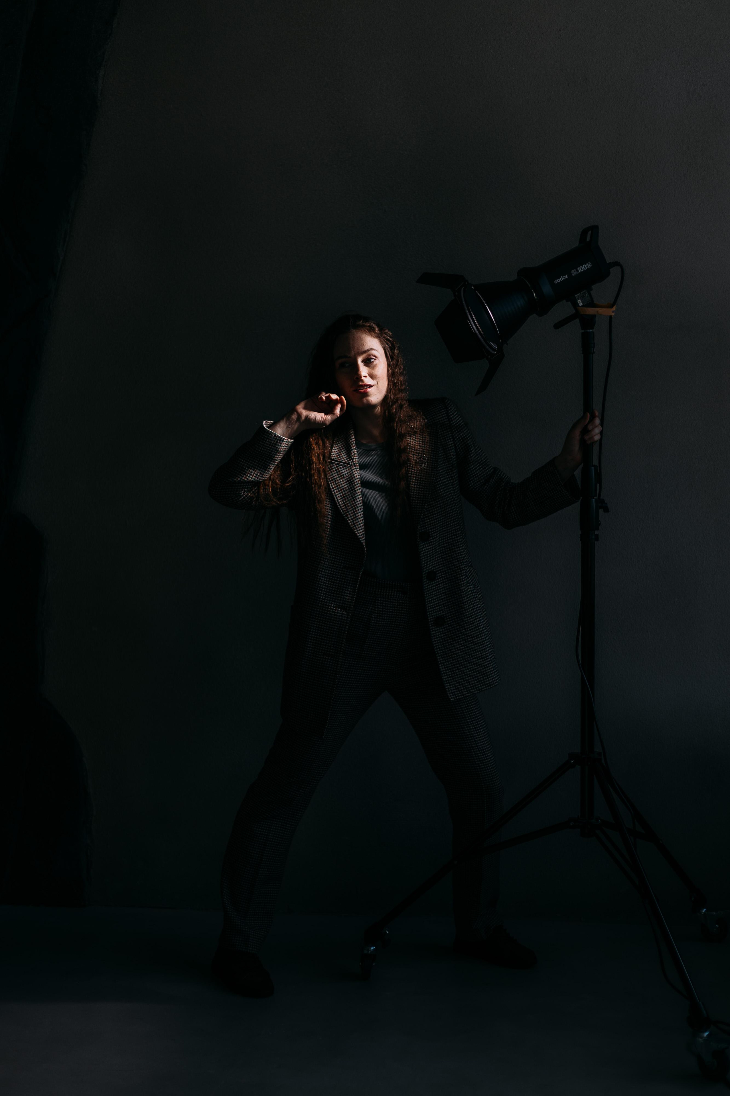 Даниэль и фонарь. Главная