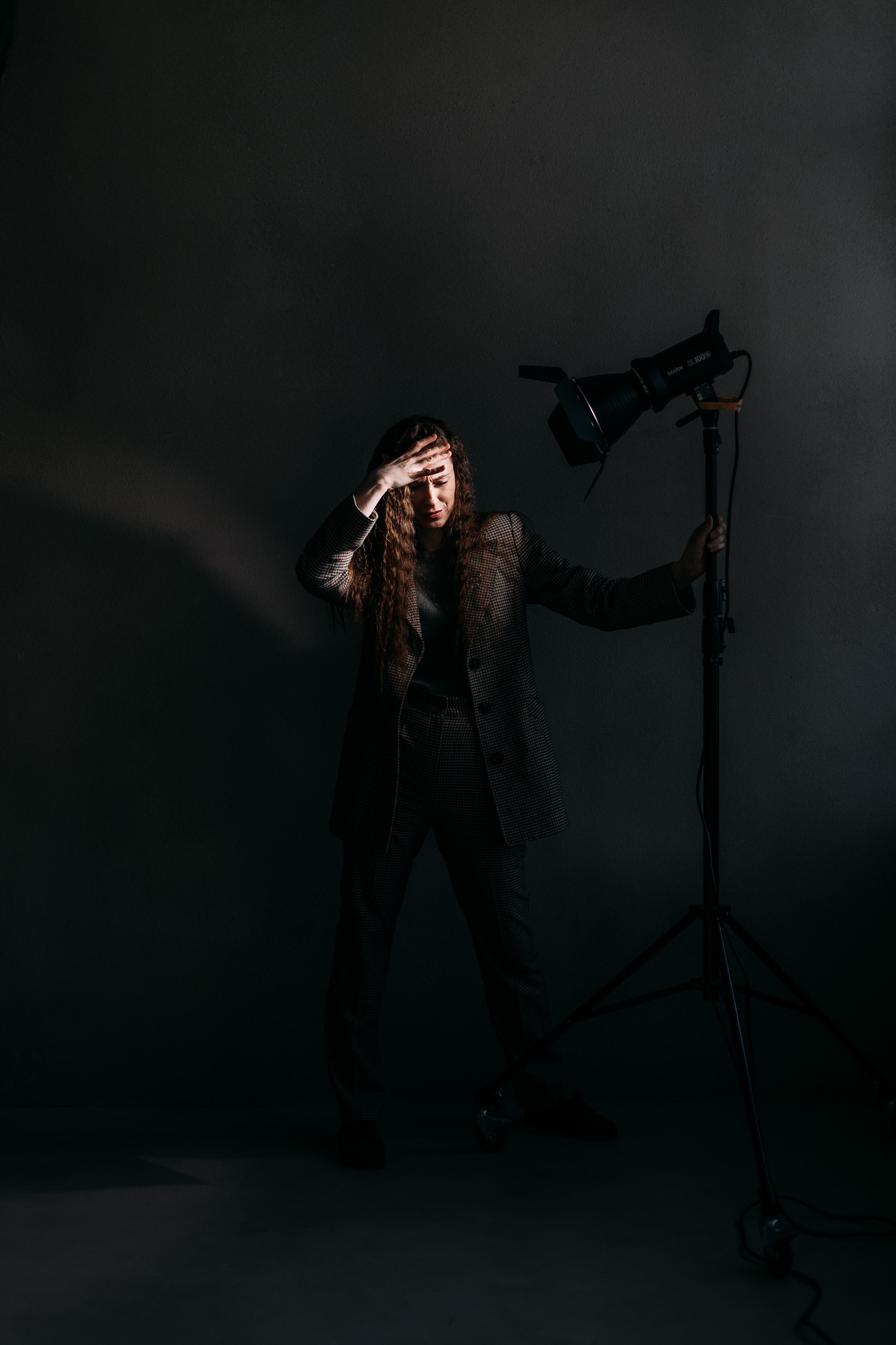 Даниэль и фонарь. Главная