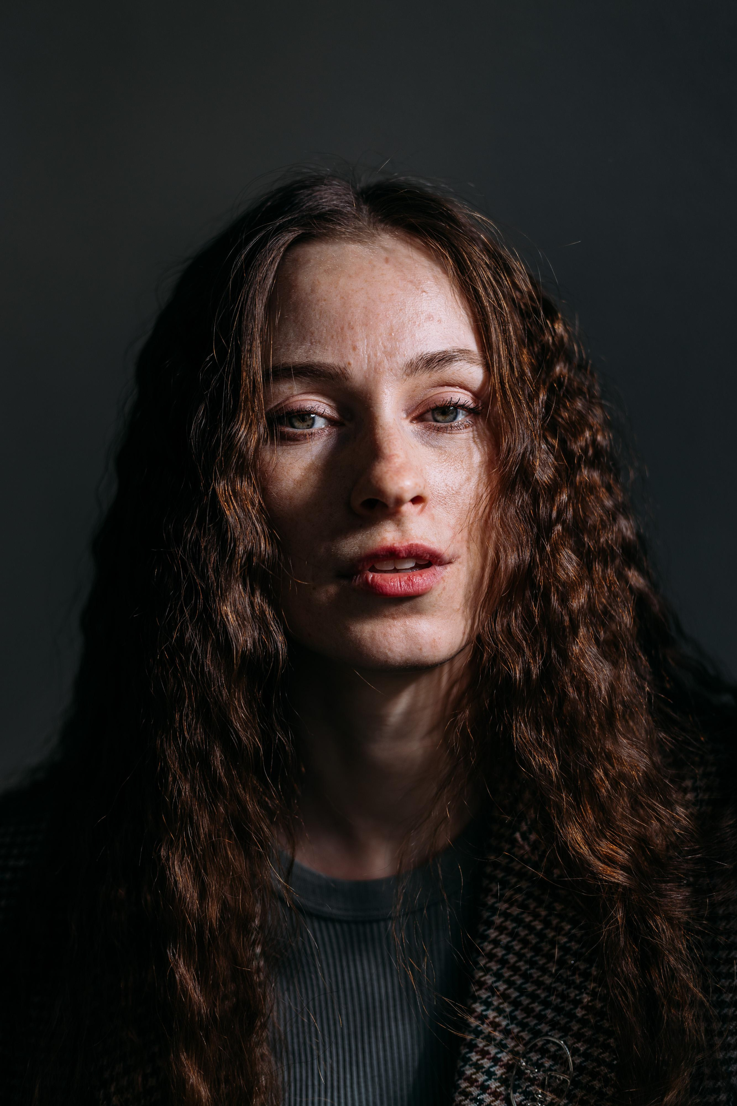 Даниэль и фонарь. Главная