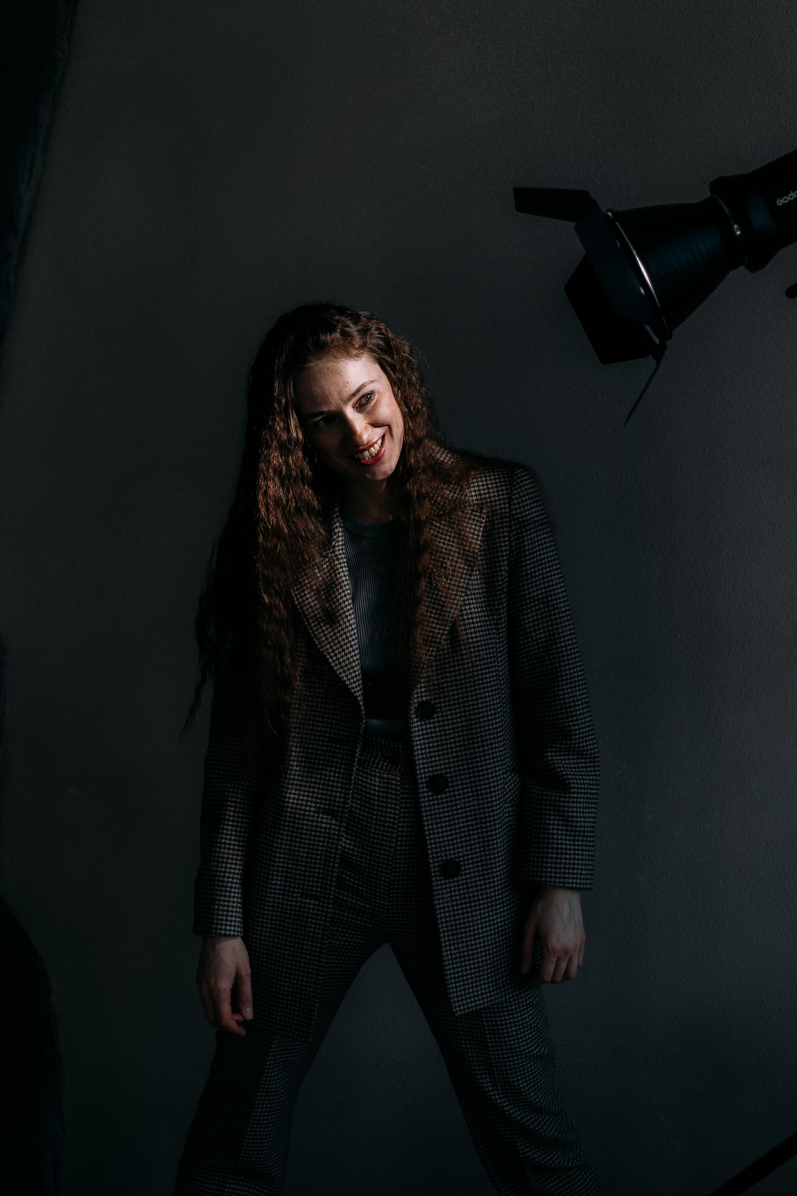 Даниэль и фонарь. Главная