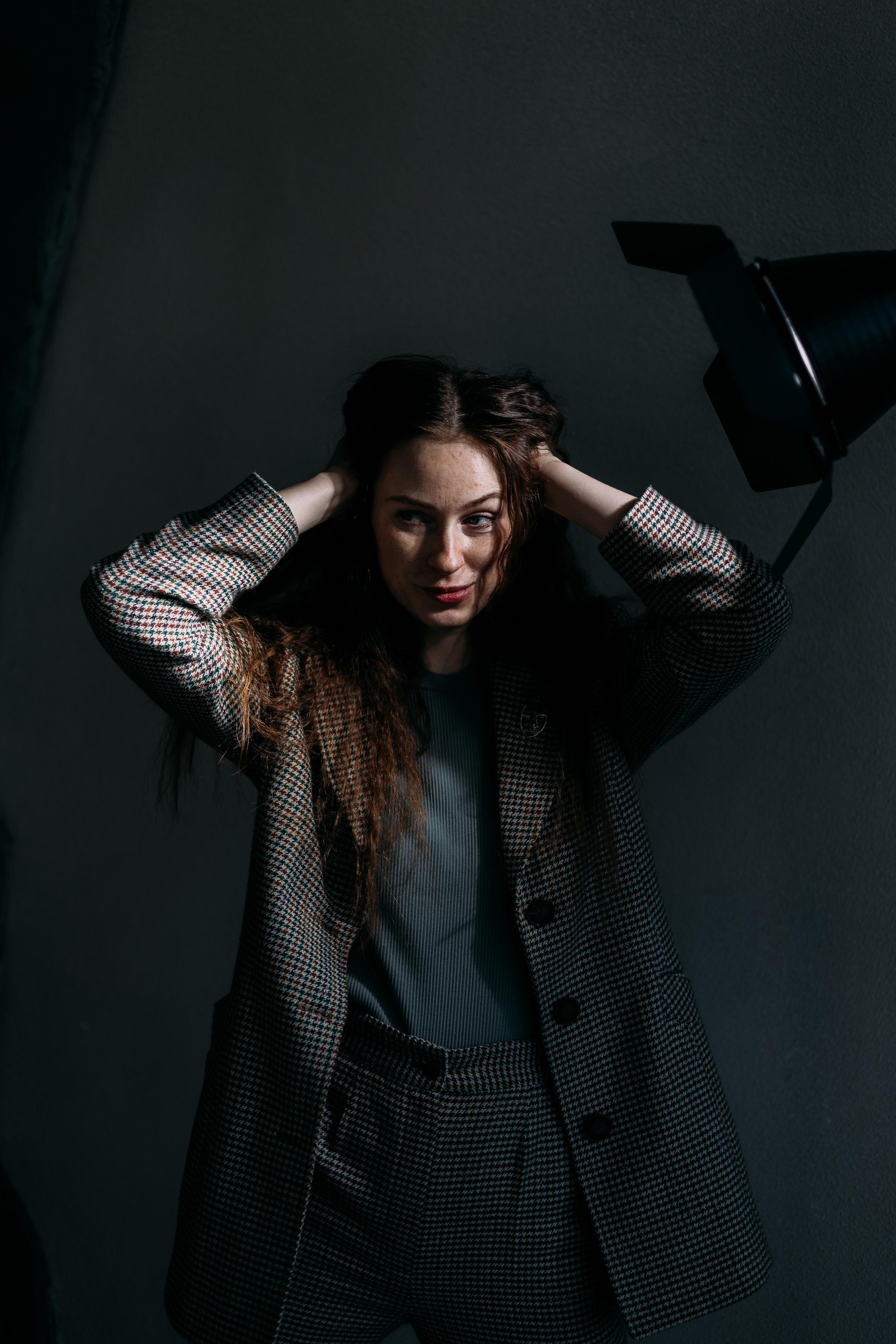 Даниэль и фонарь. Главная