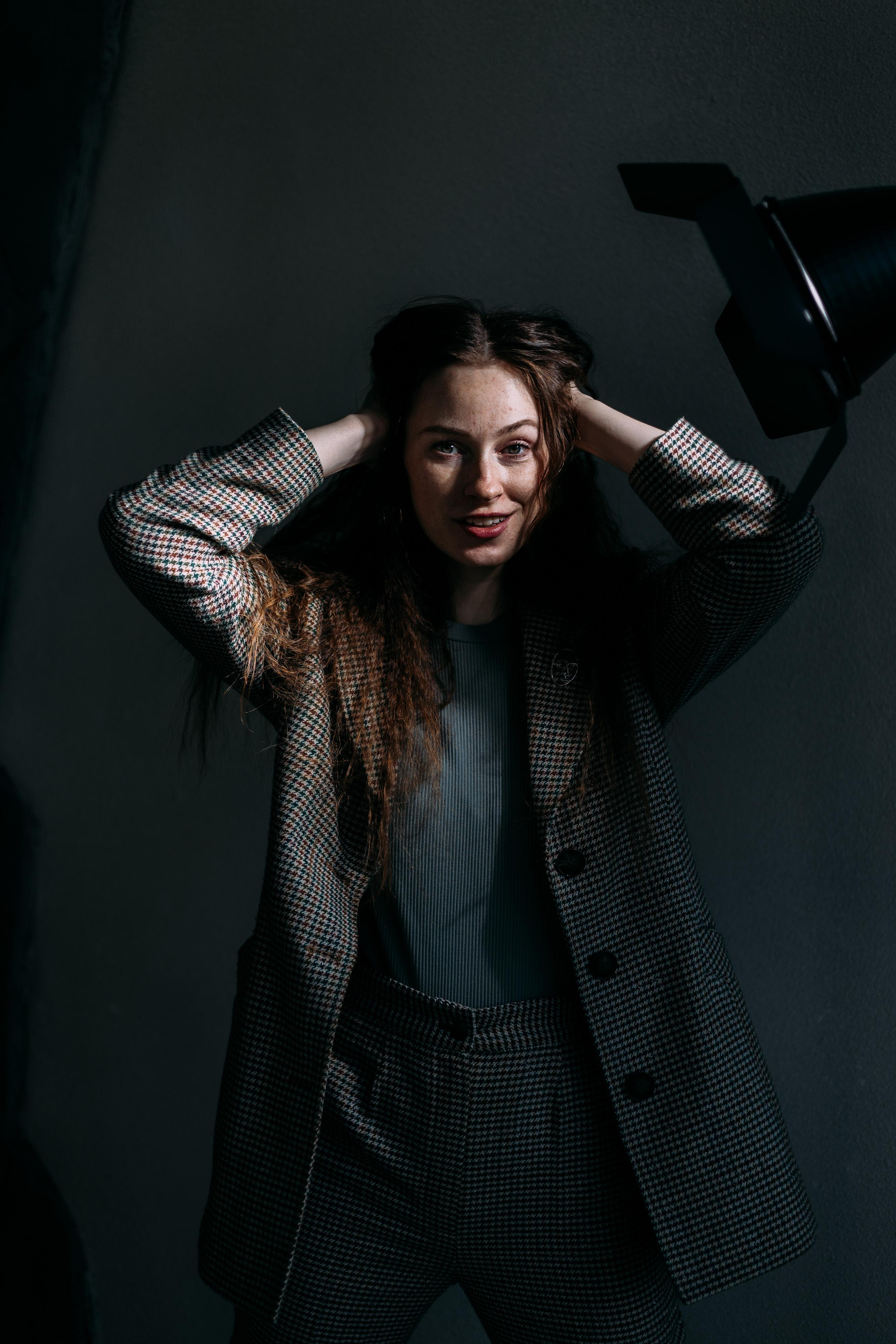 Даниэль и фонарь. Главная