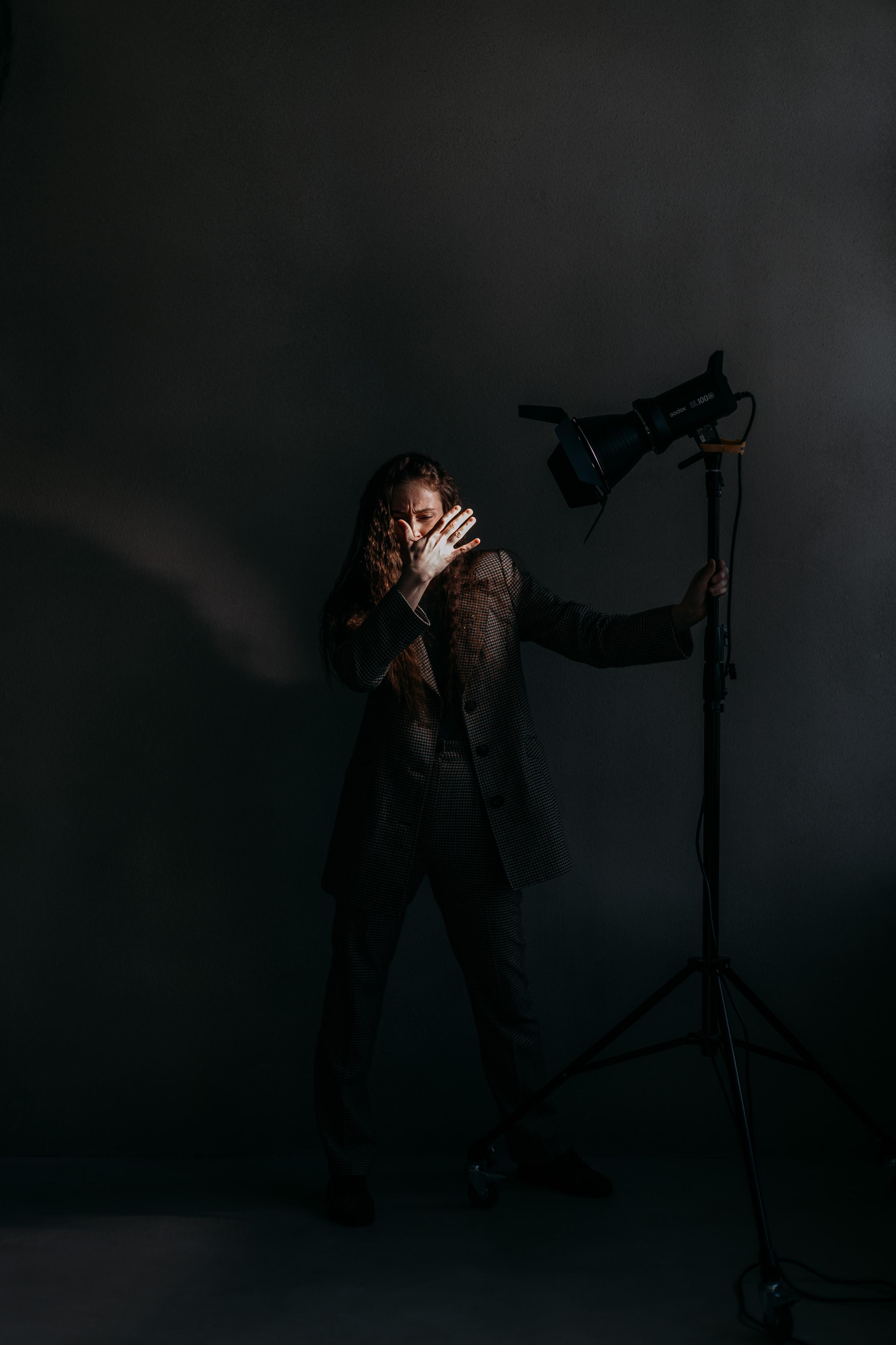 Даниэль и фонарь. Главная