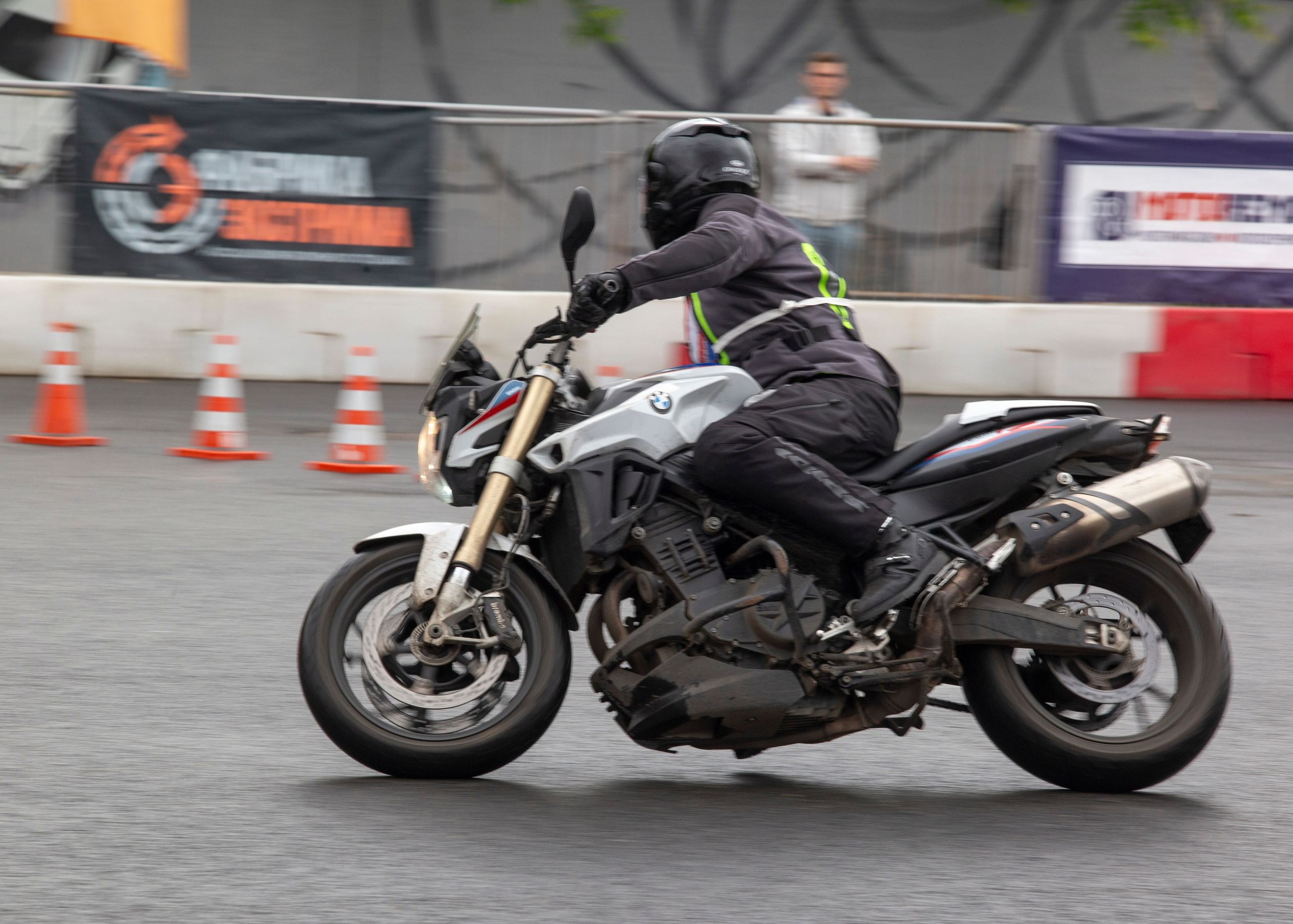 Московский этап кубка Федерации по Мотоджимхане 2025. Репортажный фотограф в Москве