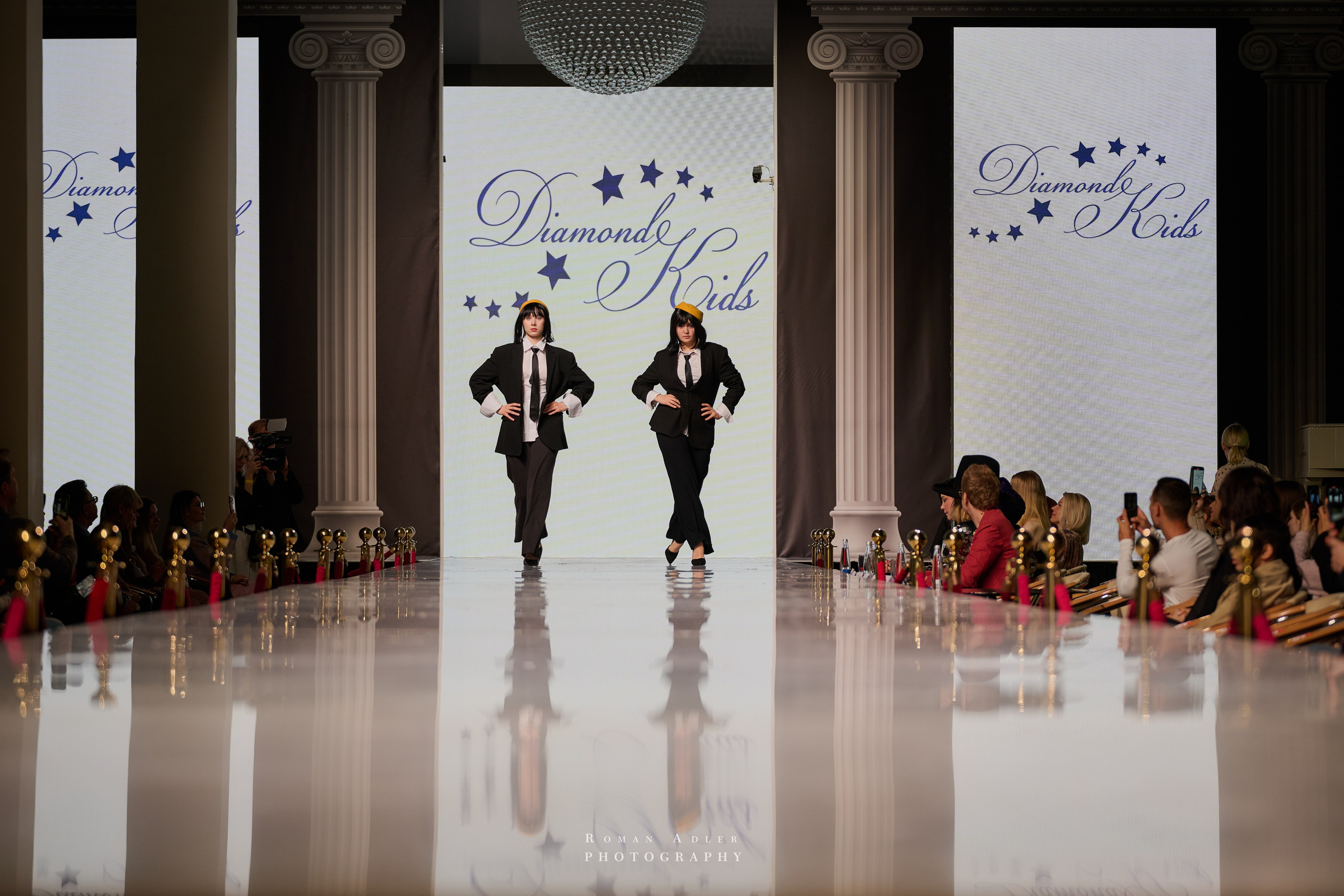 ESTET FASHION WEEK ВЕСНА — 2025. Фотограф Роман Адлер