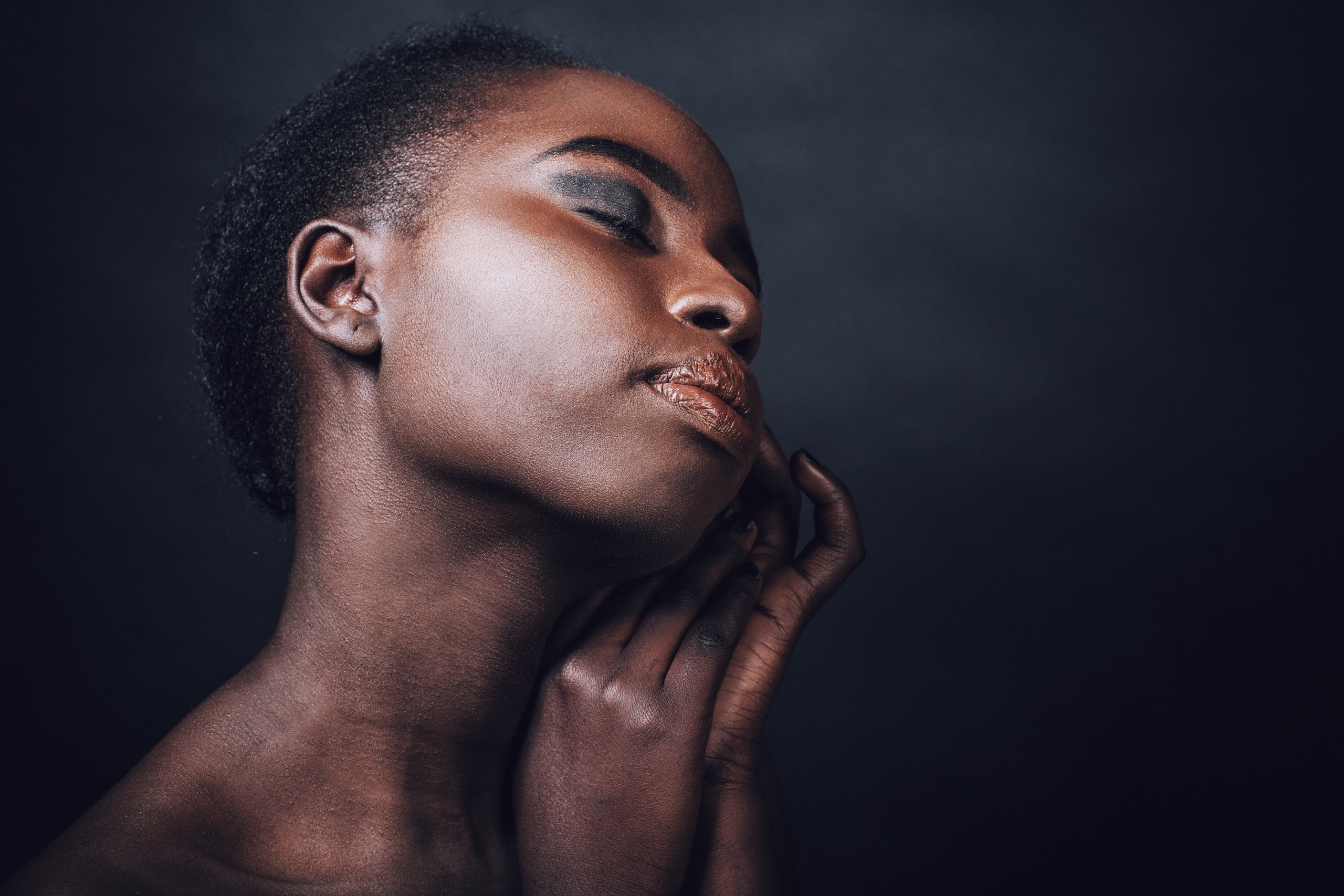 Портретная фотосессия в студии и стритфотография