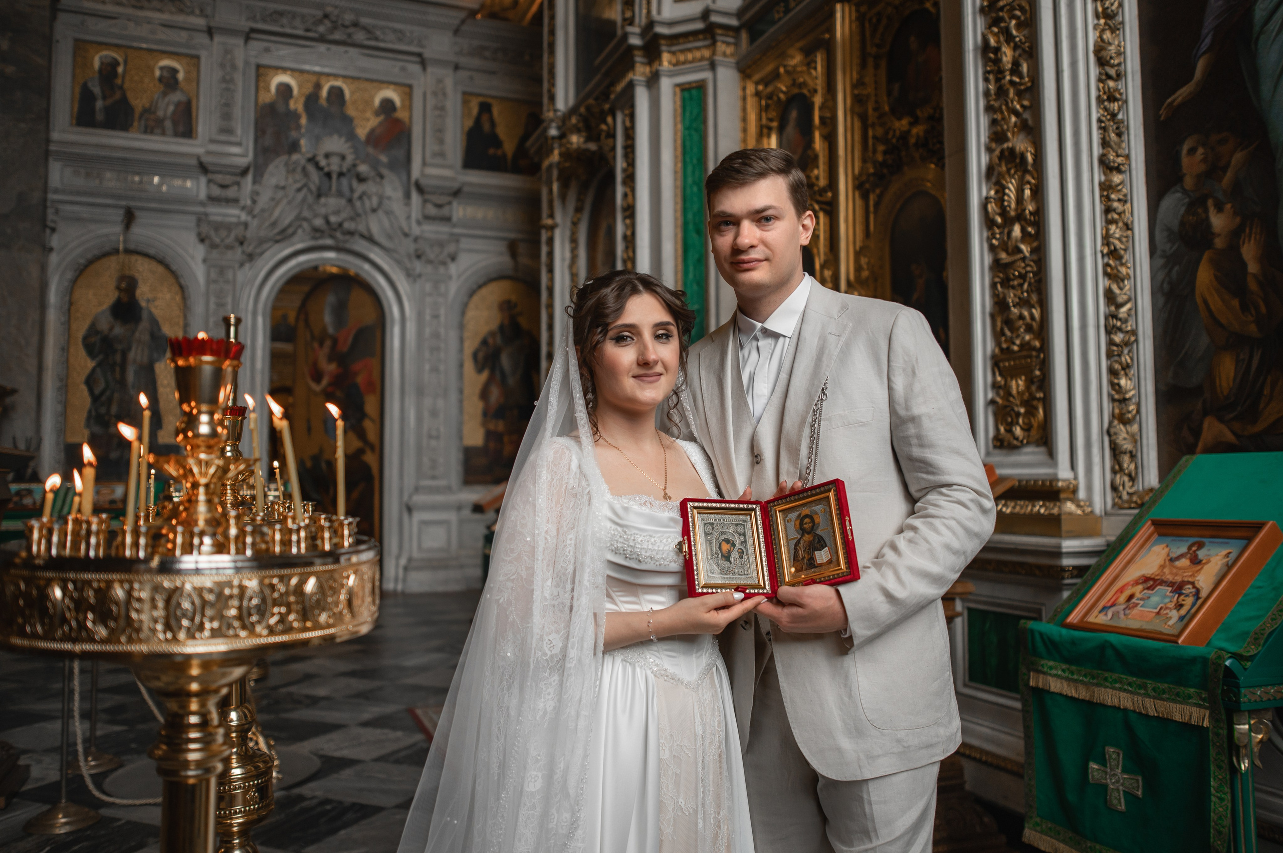 Венчание в Исаакиевском соборе. Фотограф на крещение и венчание, семейный фотограф в Санкт-Петербурге