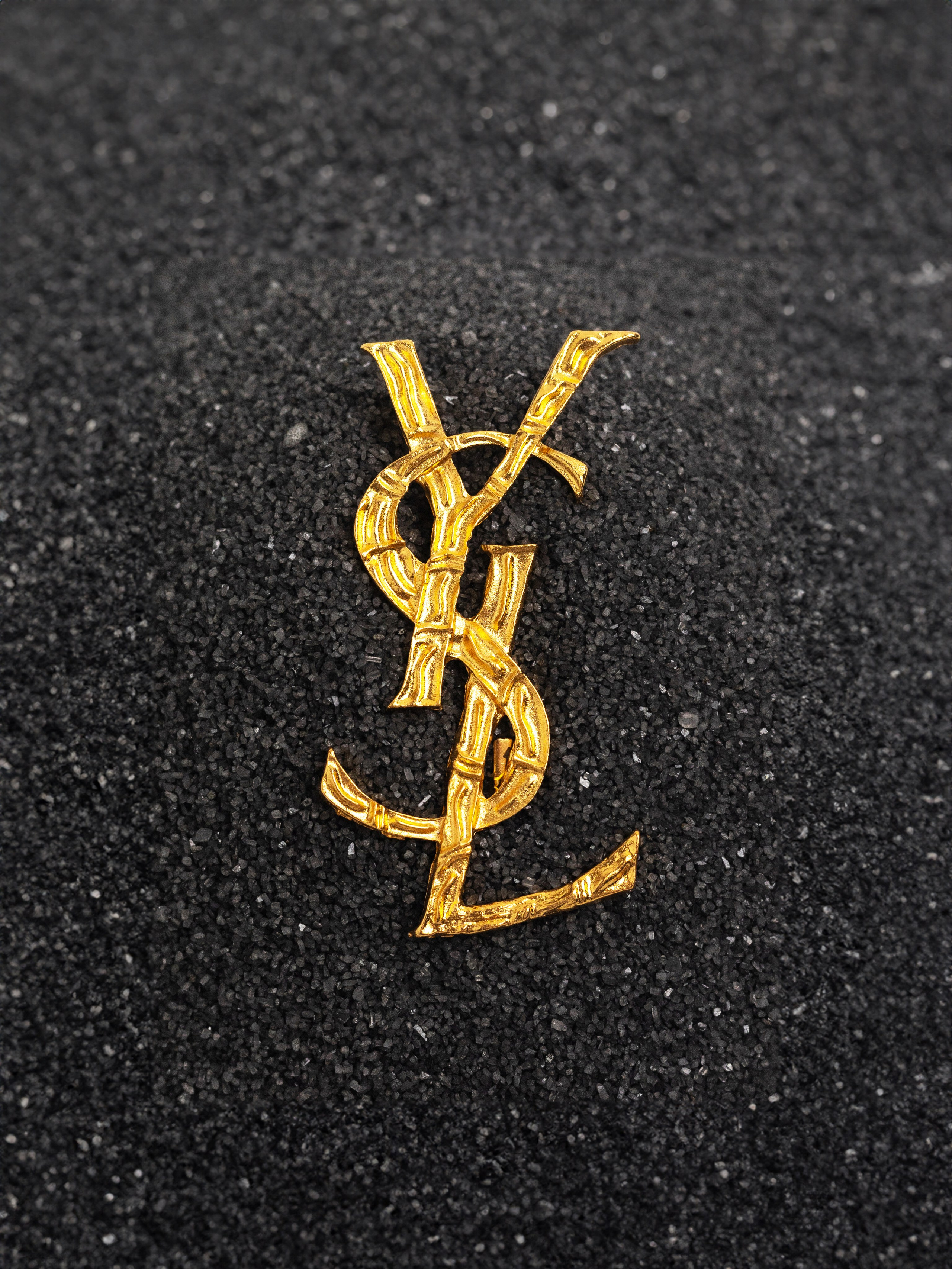 Фотосъемка бижутерии, съемка колец, съемка украшений, съемка броши, брошь