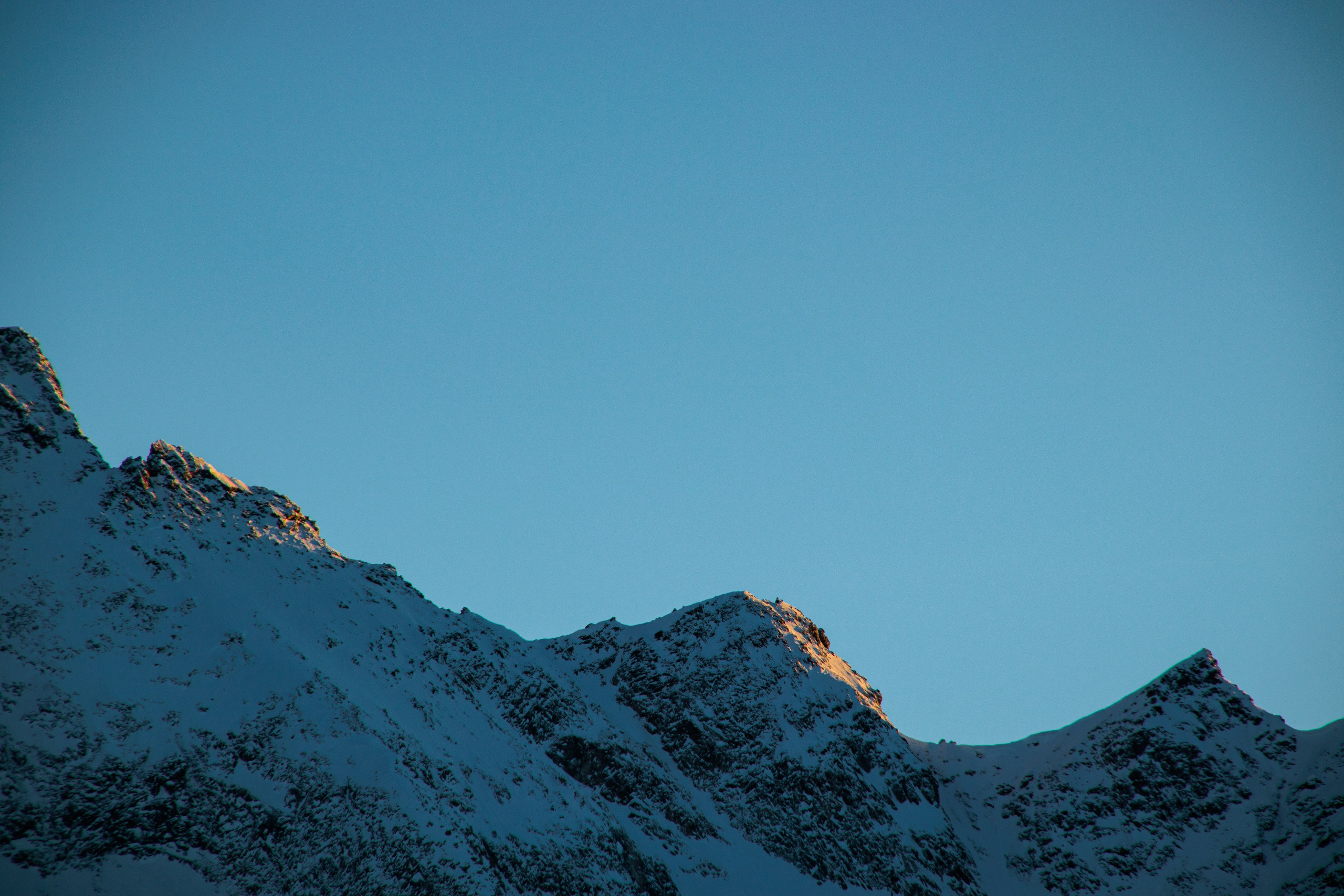 Эльбрус / зима. Фотограф на трекинг и восхождение Эльбрус, Приэльбрусье. Елизавета Бобок