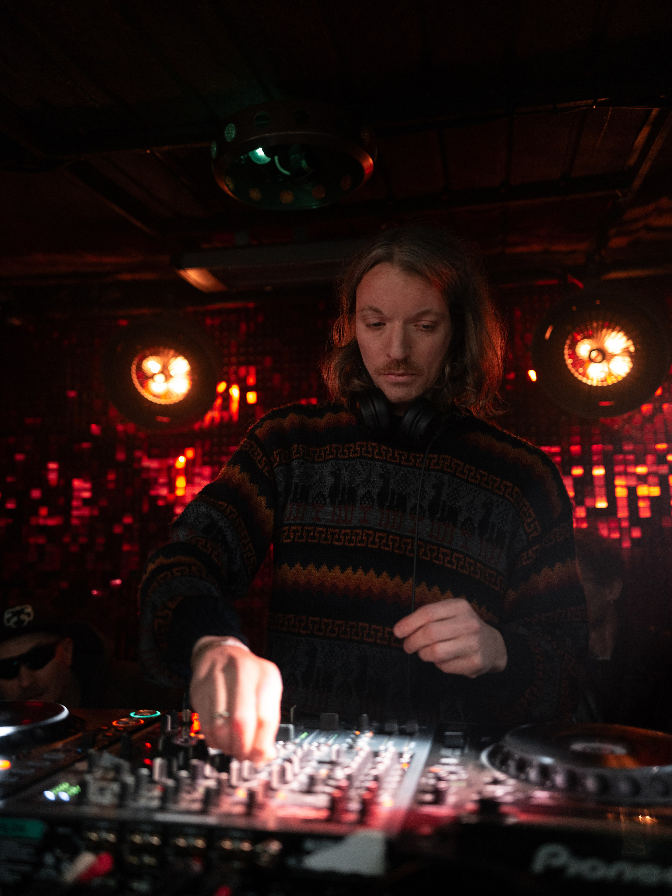 SICK YEARS, ARMA ╳ SILA SVETA. @tomrus: Рустам Шагиморданов — фотограф