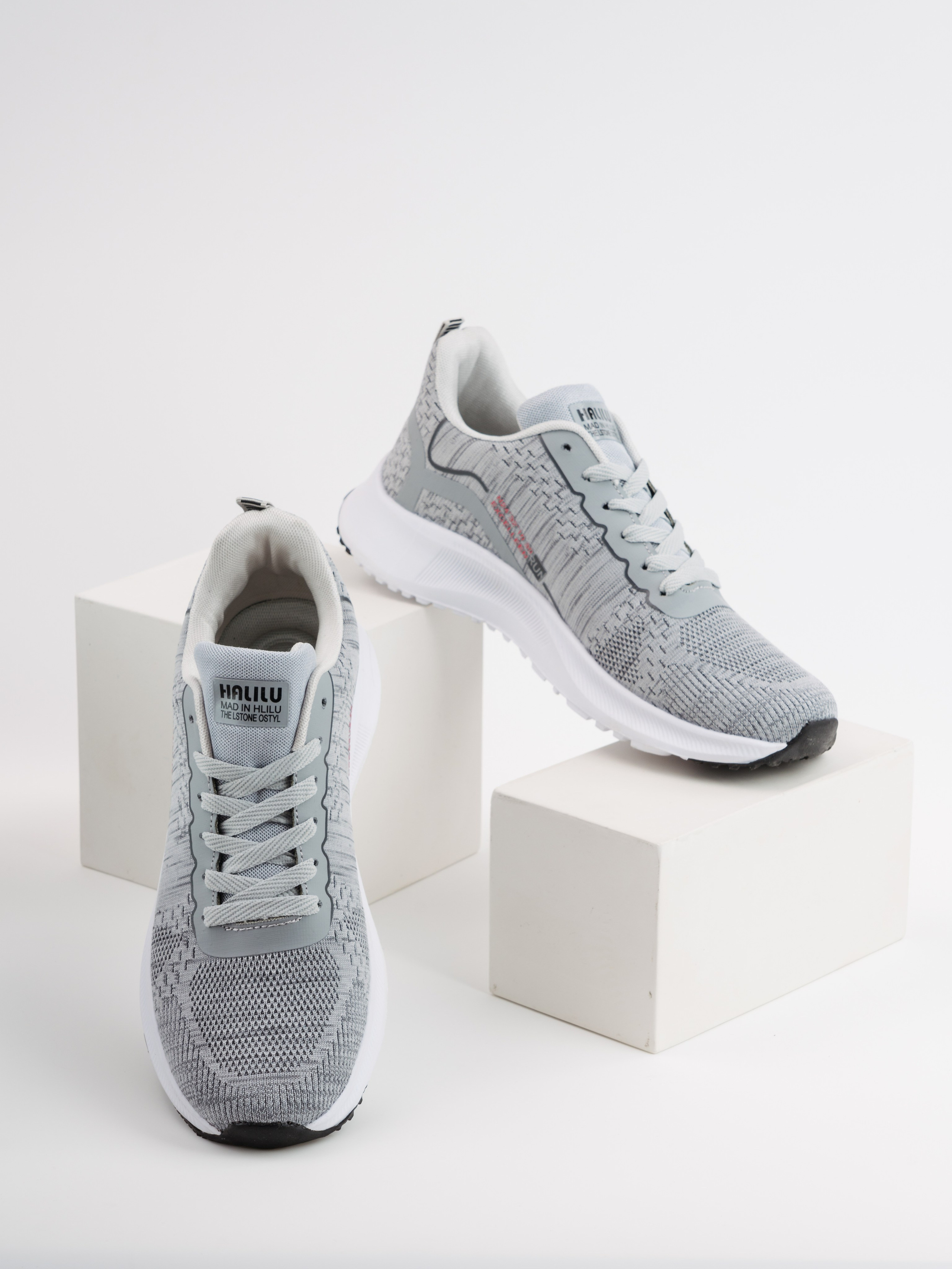 Предметная съемка и продакшн видео обуви для каталога, сайта, маркетплейсов. Студия коммерческой съемки ХВОЯ