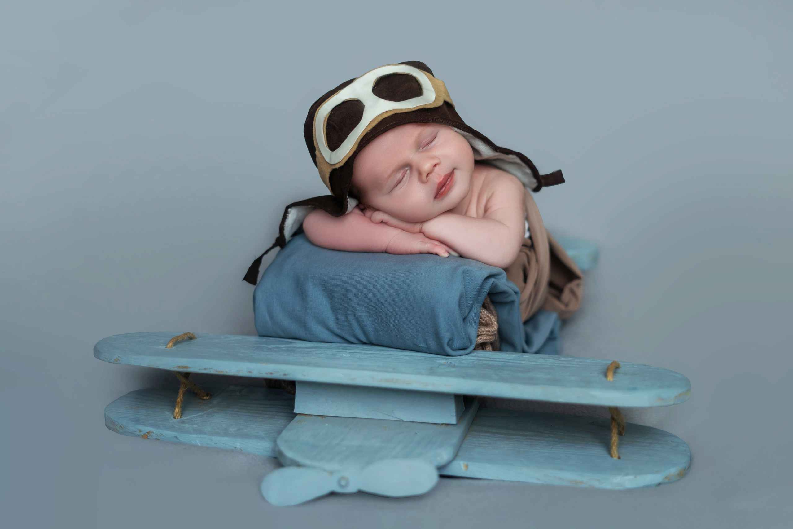 Даниэль. Newborn съемка в Тобольске. Мила Посвит Фотограф новорожденных в Тобольске