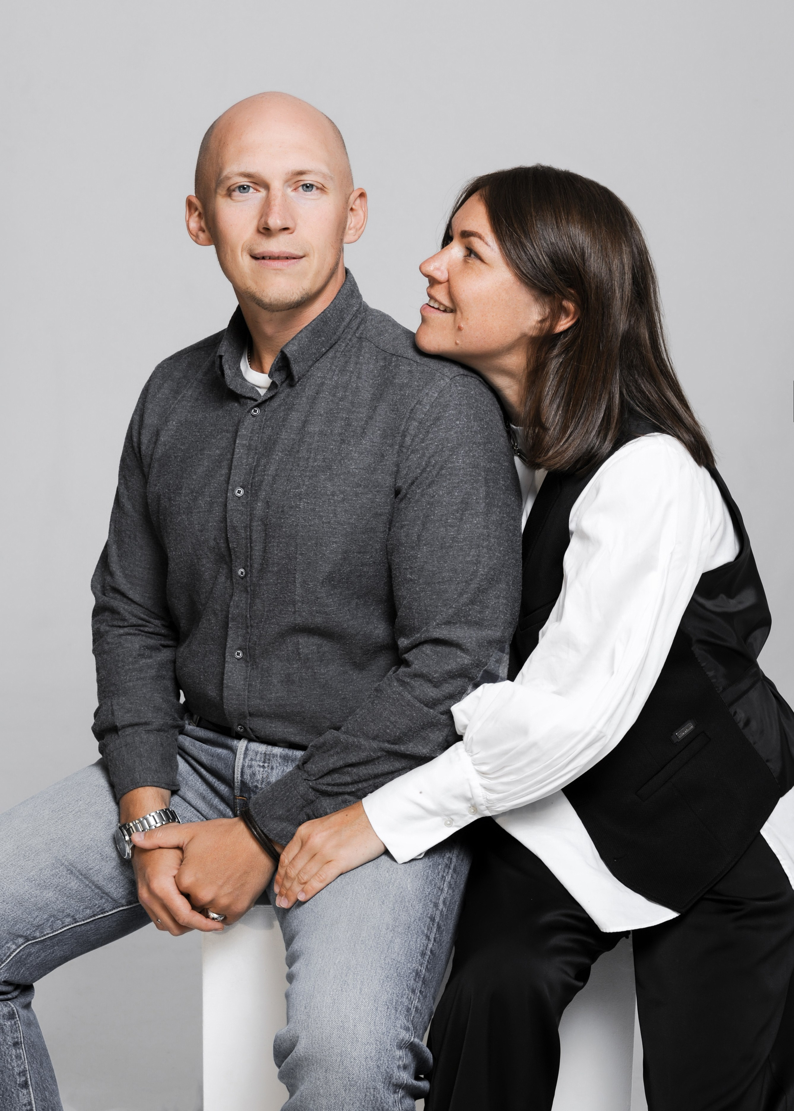 Минималистичная новогодняя семейная съемка. Фотограф в Екатеринбурге Артём Зайнетдинов