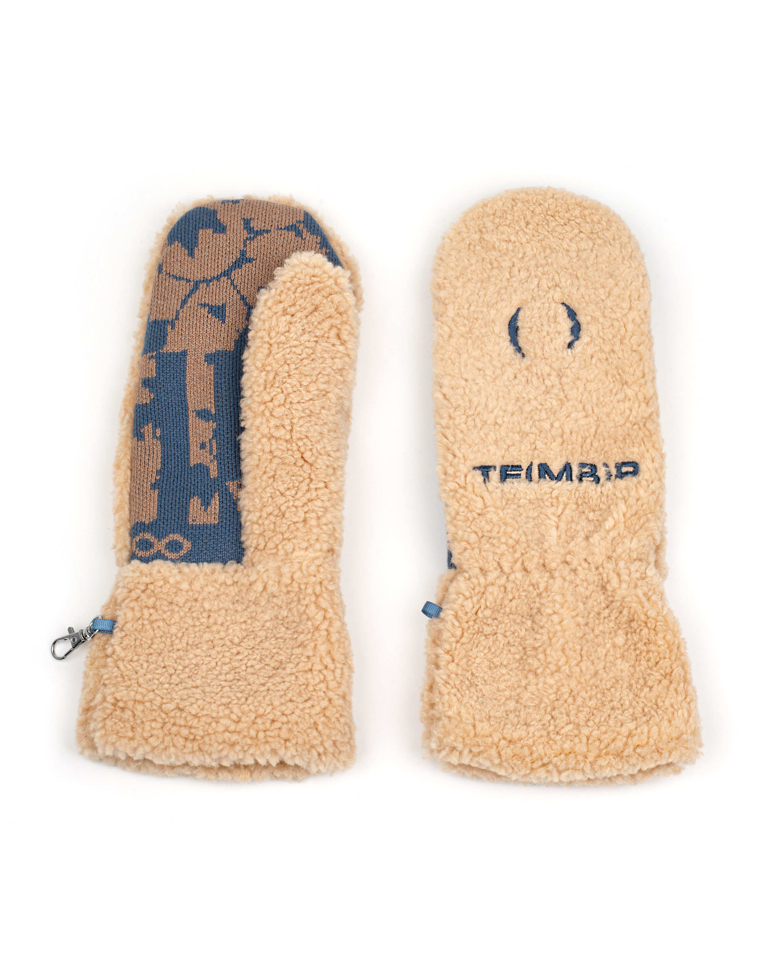 Предметная съемка. Варежки. MaraClub Foto предметное фото для сайта и маркетплейсов в Москве и области