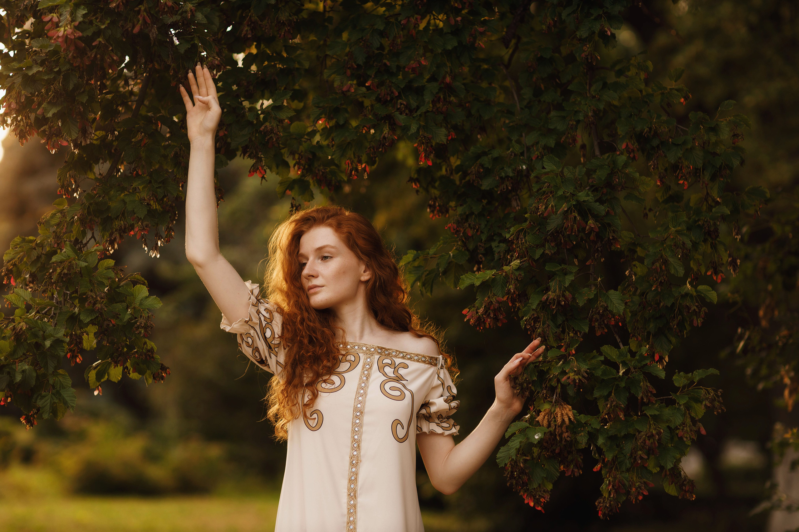 Фотосессия на заливе с Татой в платье от Ирины Павловой. Портретный и репортажный фотограф в Чебоксарах Андриян Чаркин