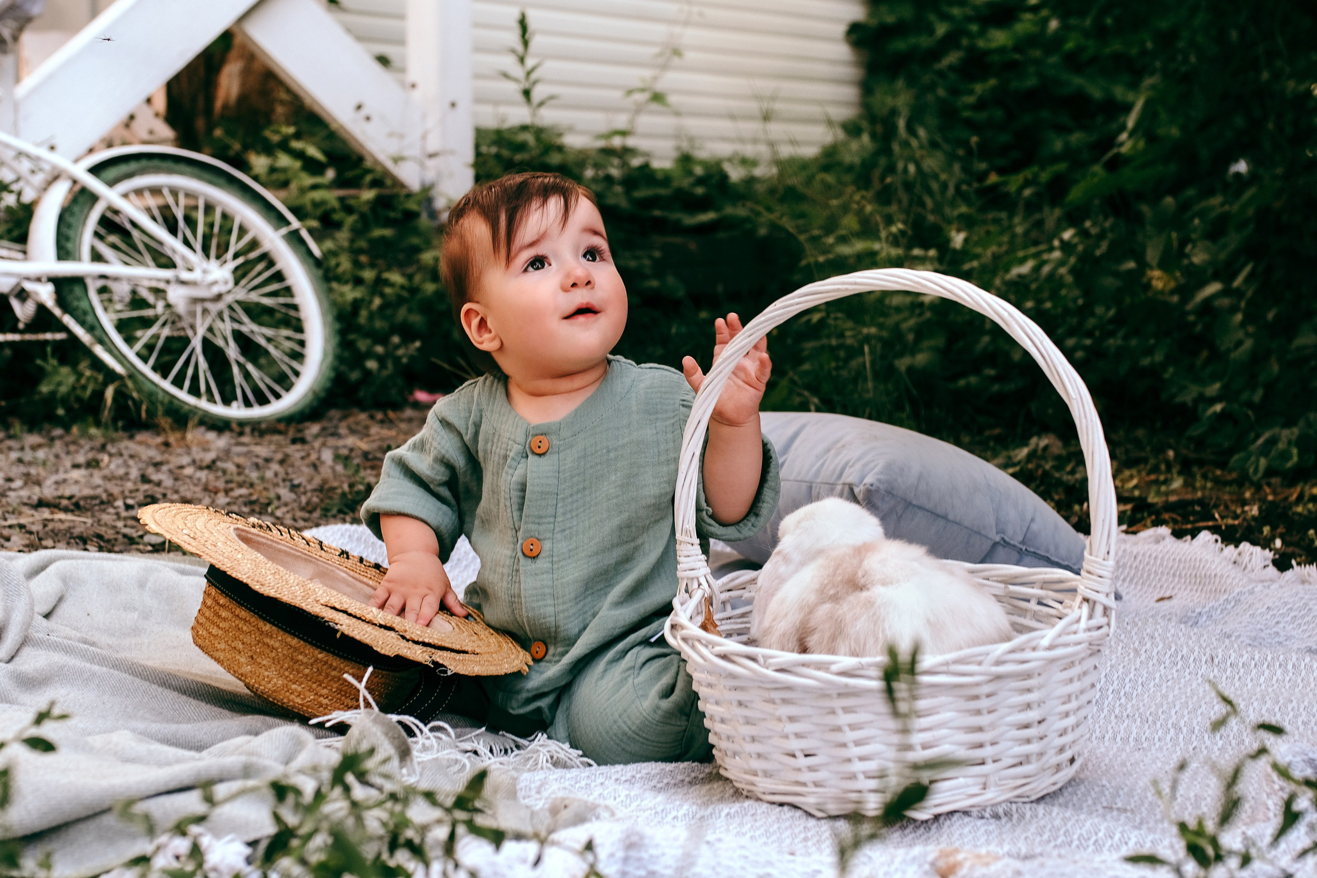 Фотосессия Мирослава с кроликом. Семейный и детский фотограф в Ростове-на-Дону Ольга Есенина