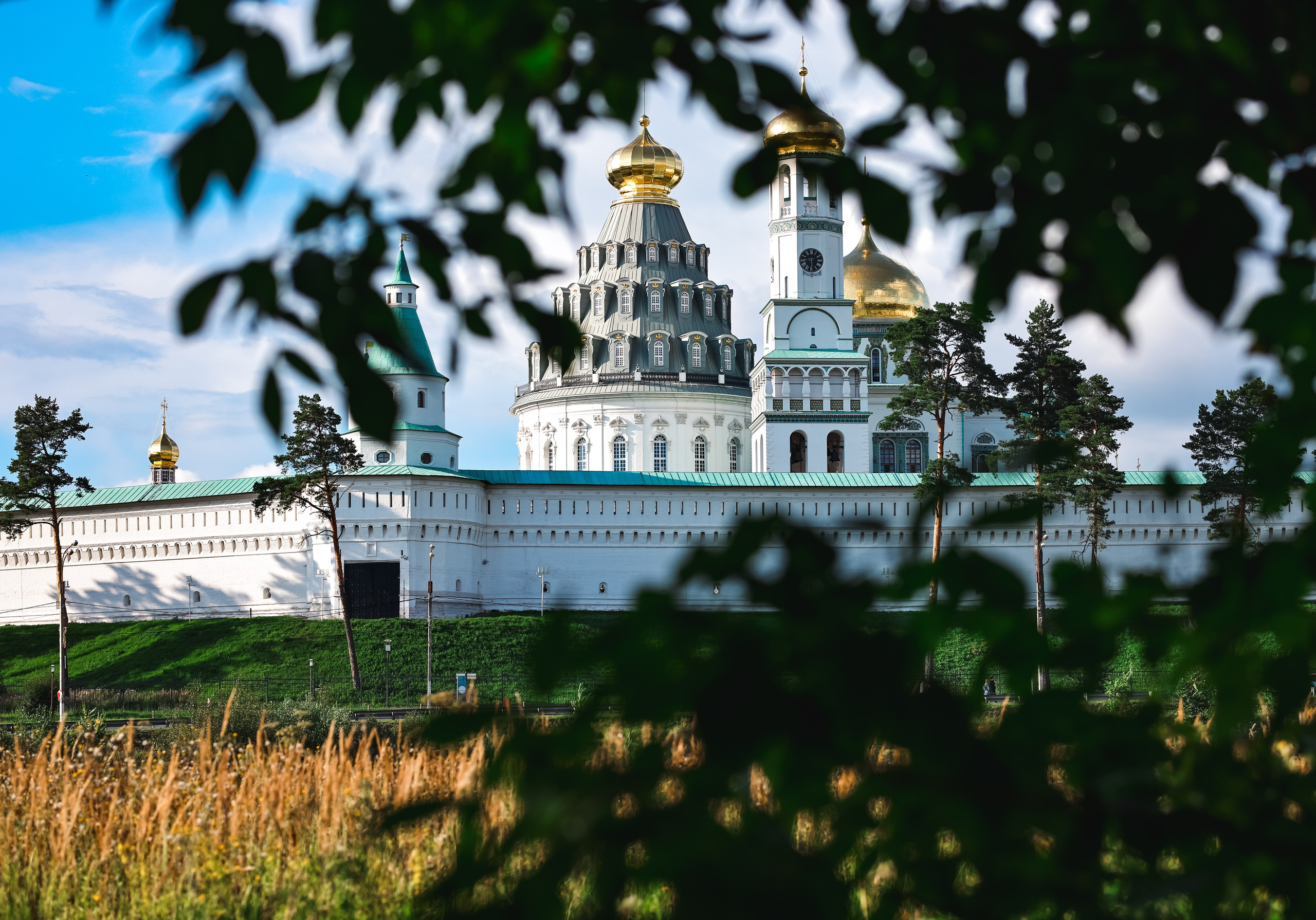 Прогулка по Истре. Фотограф репортажей и стритфотосессий в Москве Людмила Смирнова