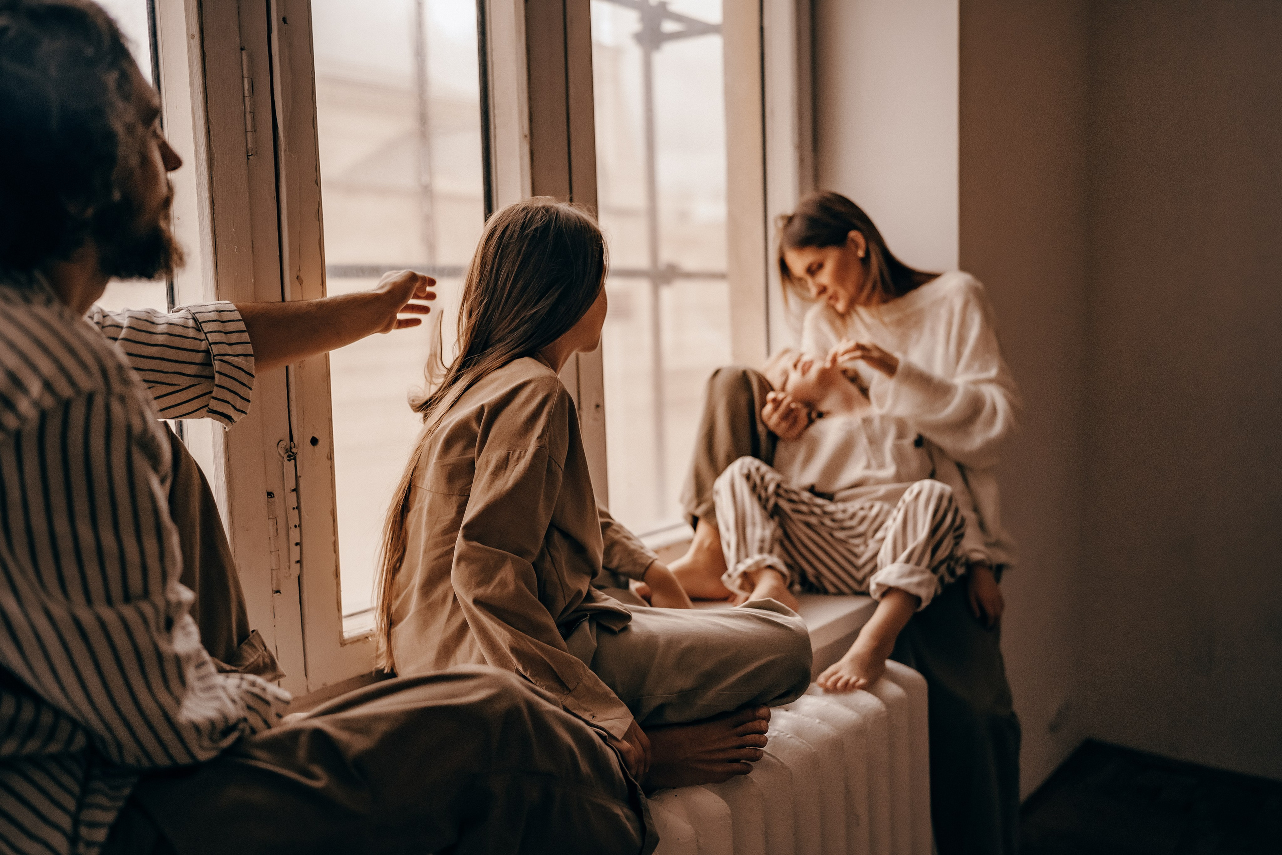 Объятья и немного баловства. Главная