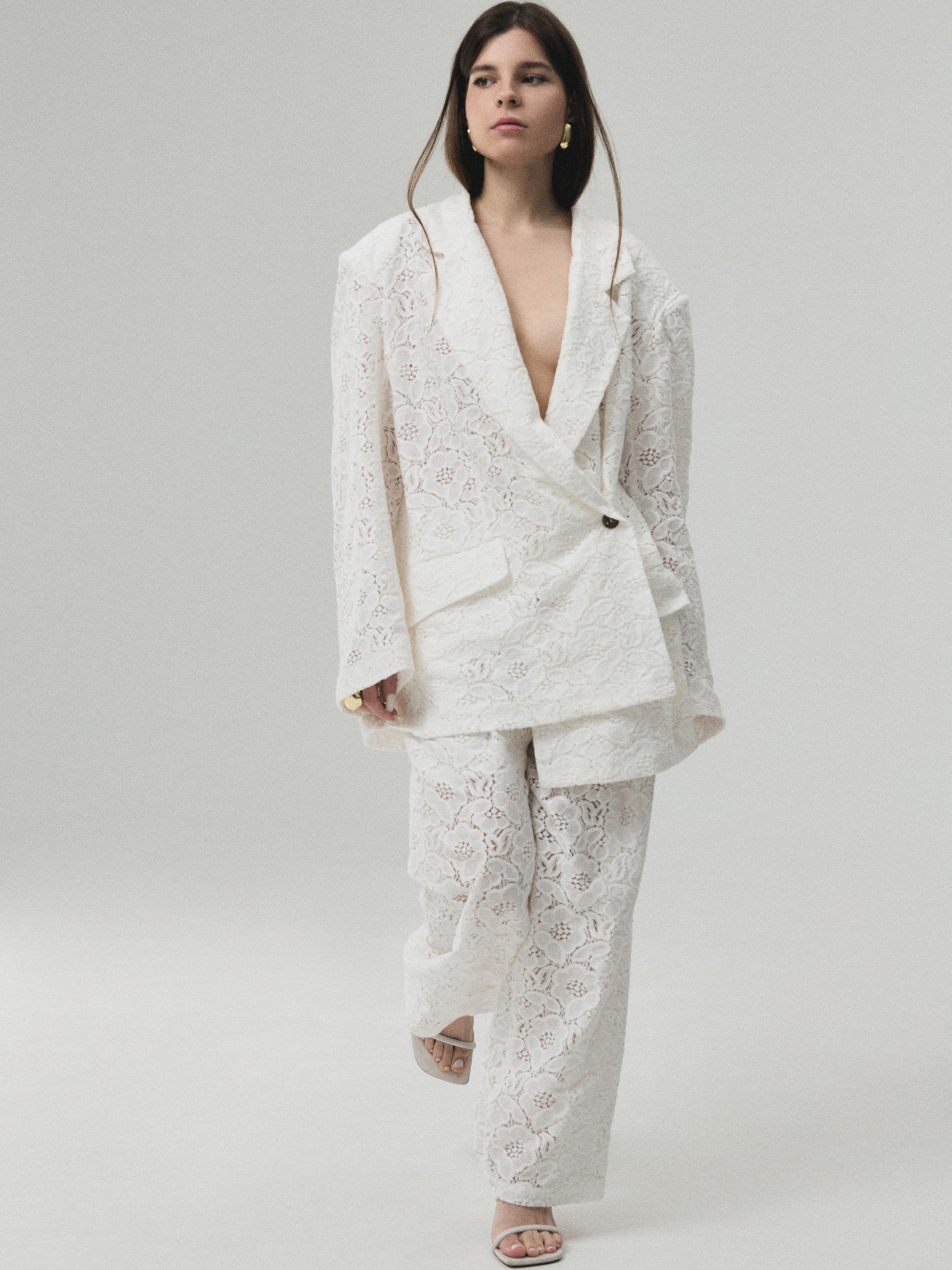 57 Atelier. Фотограф в Москве и Сургуте Алла Лесовая. Снимаю каталог для брендов и индивидуальные портреты для людей