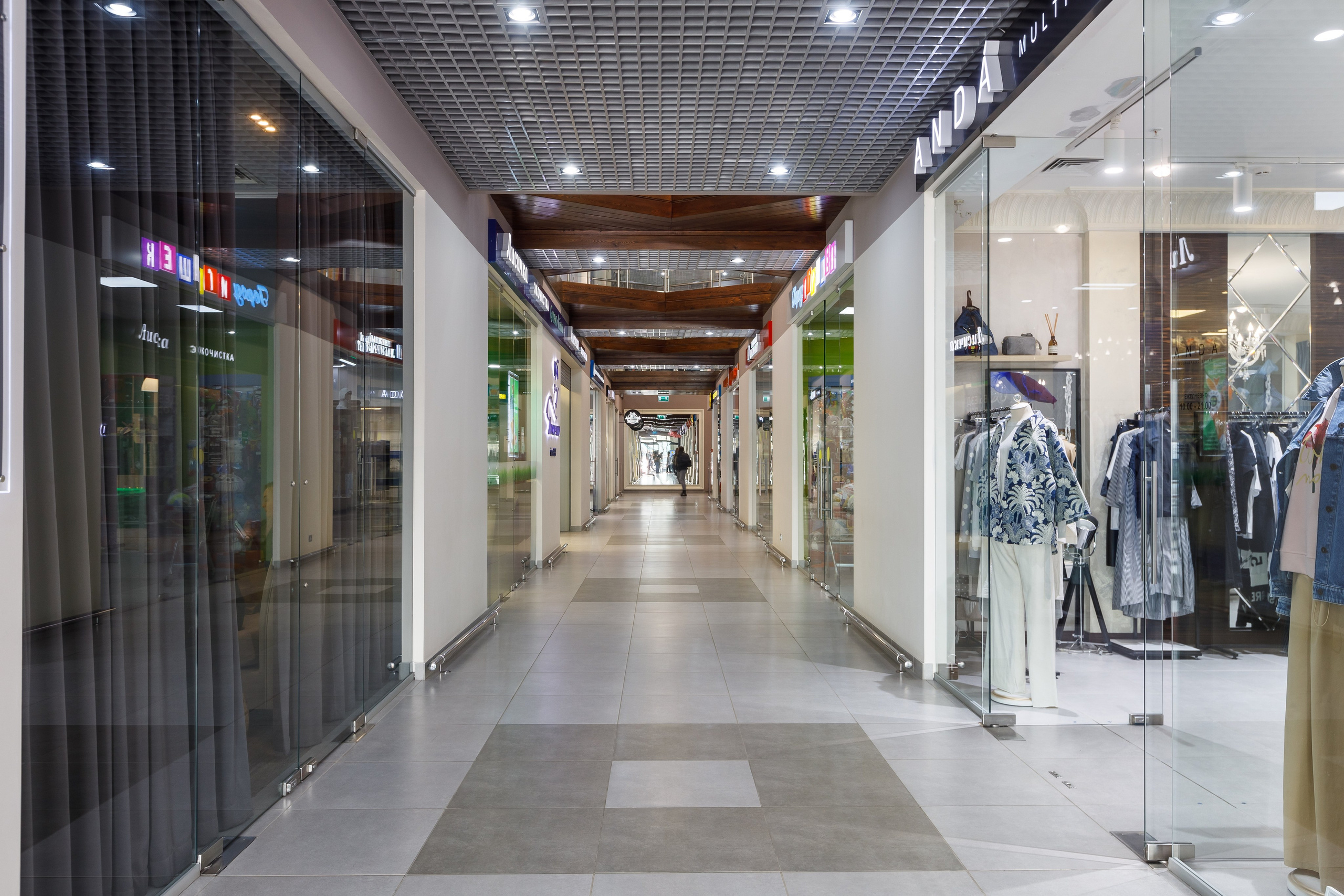 Фотосъемка торгового центра Покровский. Интерьерный фотограф в Москве Роман Потапов