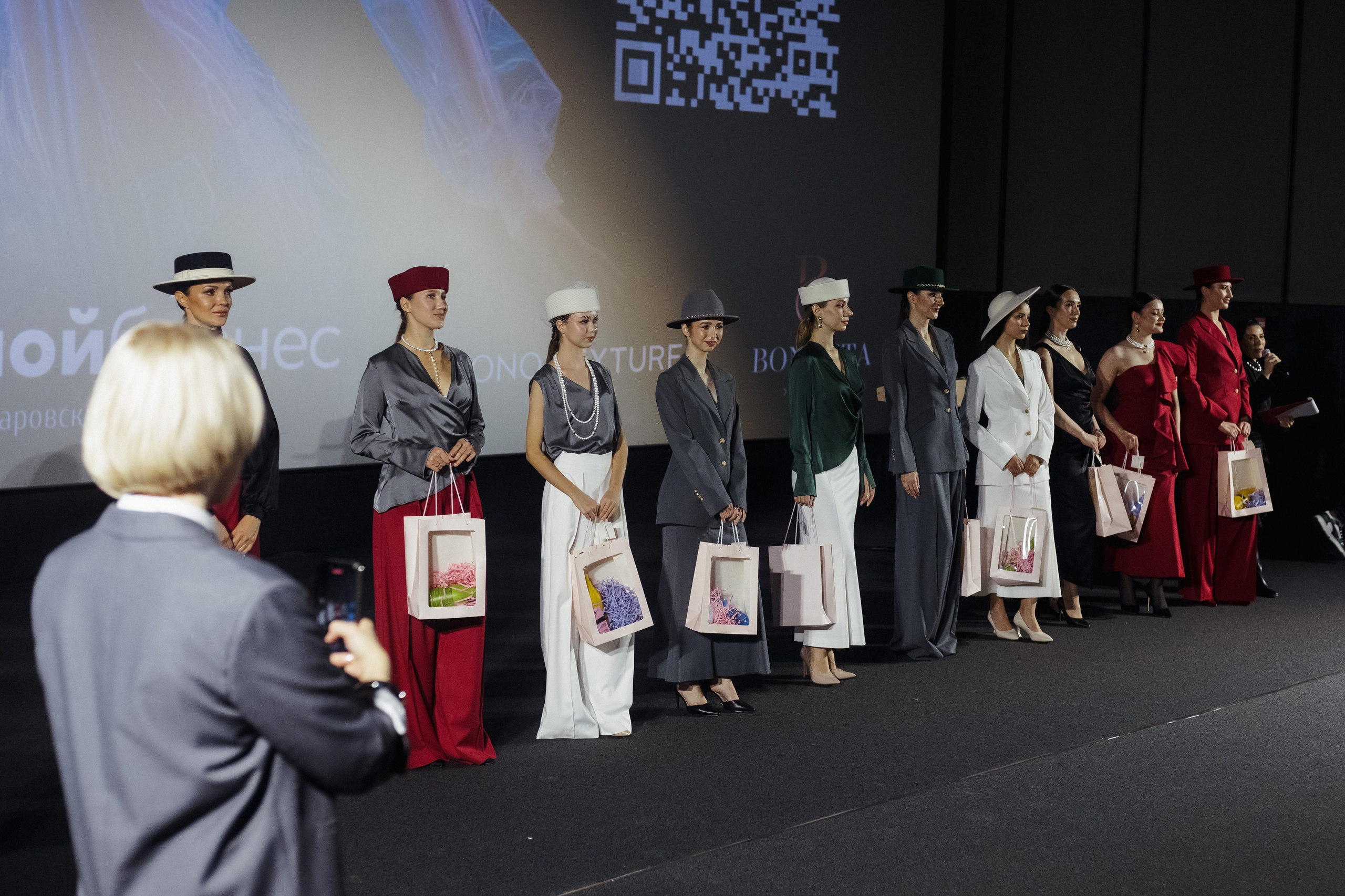 ФЭШН КОНФА. СВОИ. ФОТООТЧЕТЫ-СОБЫТИЯ-МЕСТА