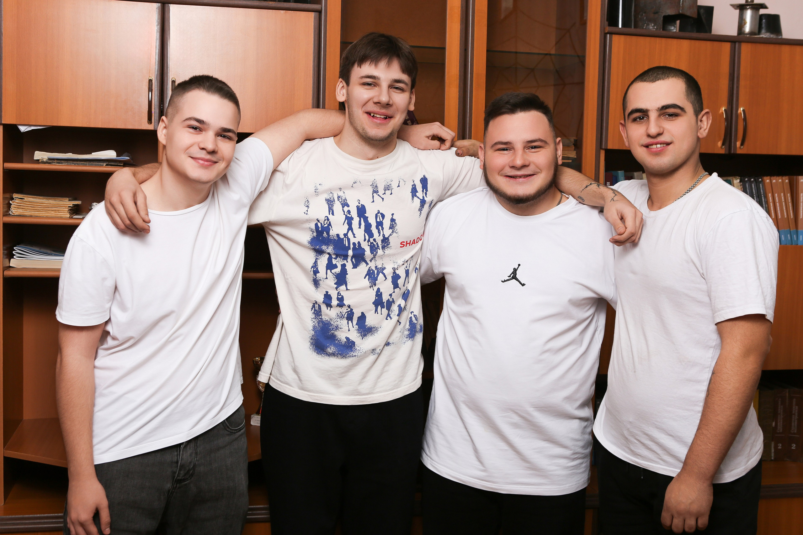 ФОТОСЕССИЯ В КЛАССЕ ДЛЯ ВЫПУСКНИКОВ СВАРОЧНОГО ПРОИЗВОДСТВА. ТВОЙ АЛЬБОМ / ТВОИ ПРАВИЛА