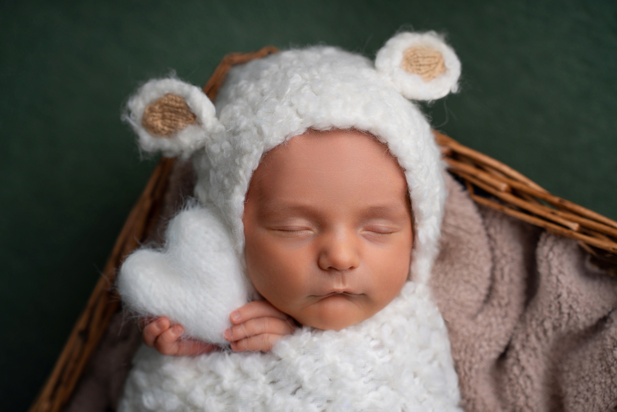 Ньюборн. Фотограф новорожденных Оренбург и свадебный фотограф Оренбург