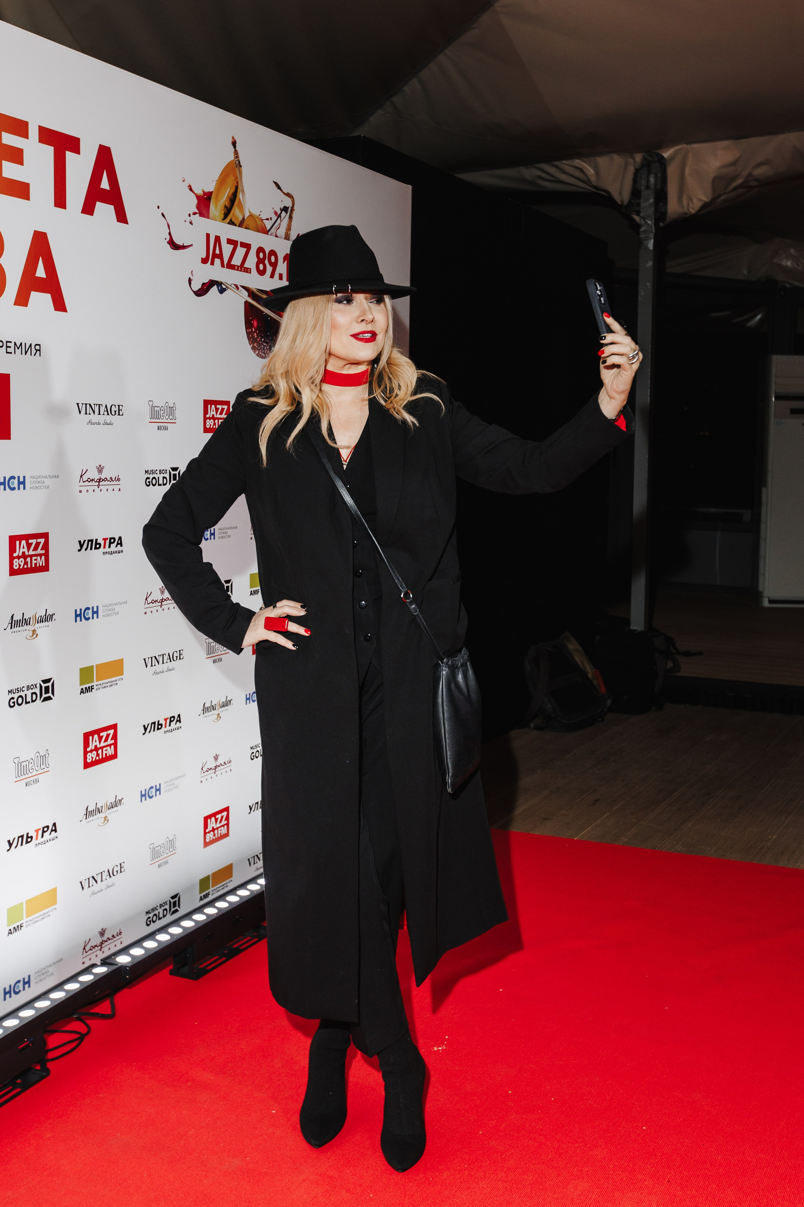 Анжелика Агурбаш, премия WOW. Фотограф Ольга Махалова — Санкт-Петербург, Москва, Нижний Новгород