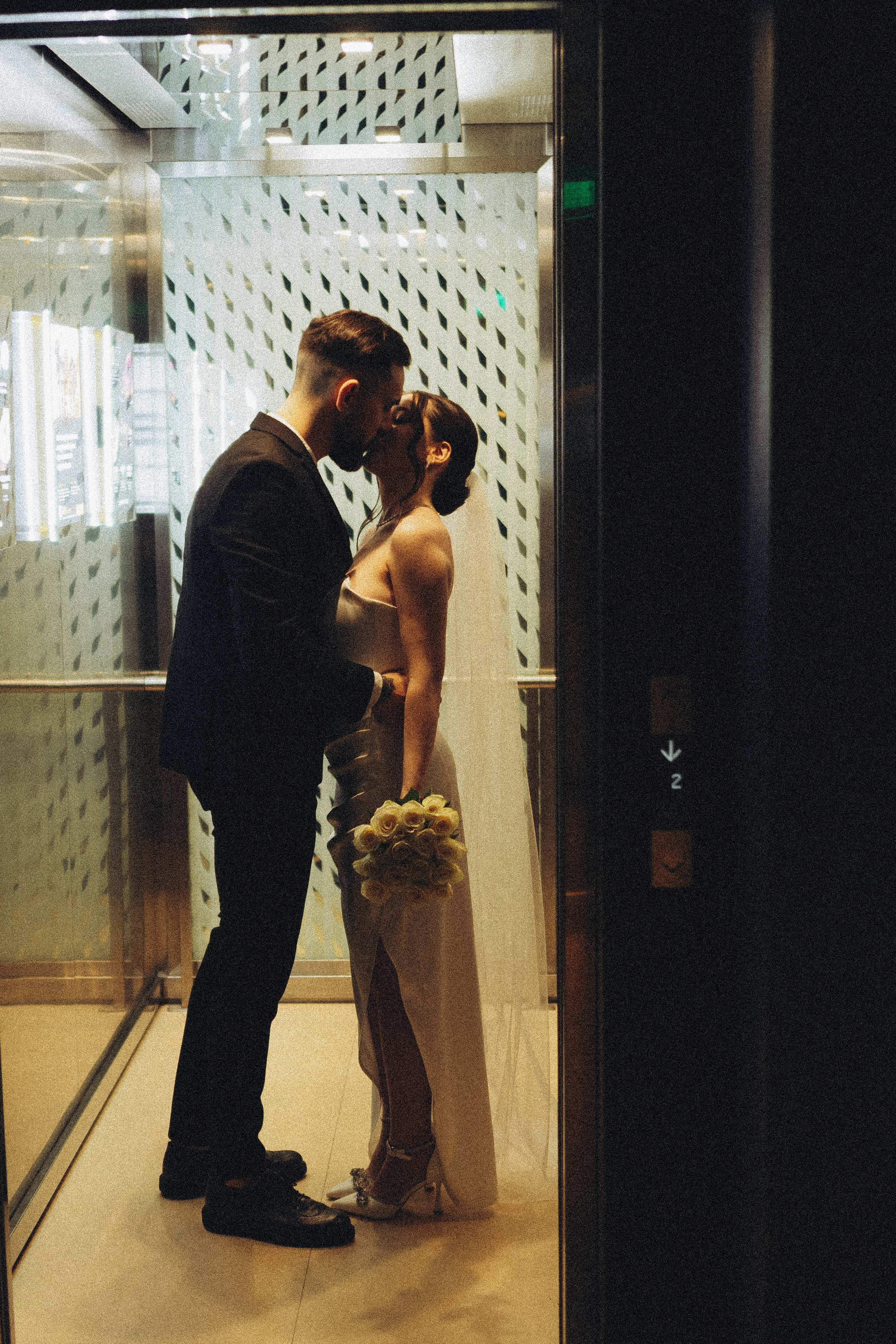 СВАДЕБНАЯ СЬЕМКА СБОРОВ ЖЕНИХА И НЕВЕСТЫ В ОТЕЛЕ И ТАКЖЕ ФОТОСЕССИИЯ В ОТЕЛЕЕ МЕГАПОЛИС БРЯНСК. Профессиональный фотограф, Санкт-Петербург — Виктория Богомолова