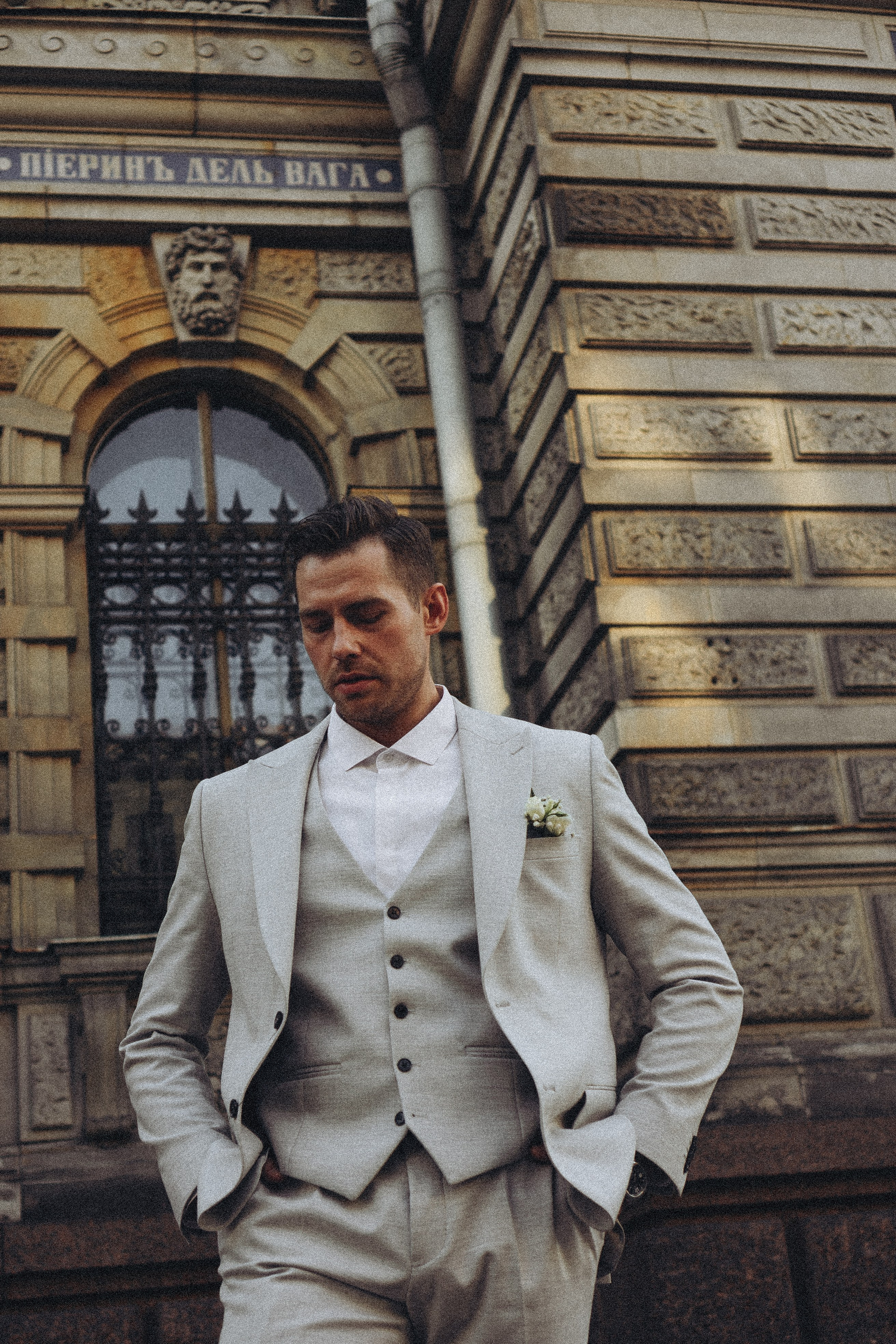 Свадебная сьемка у академии Штиглица. Профессиональный фотограф, Санкт-Петербург — Виктория Богомолова