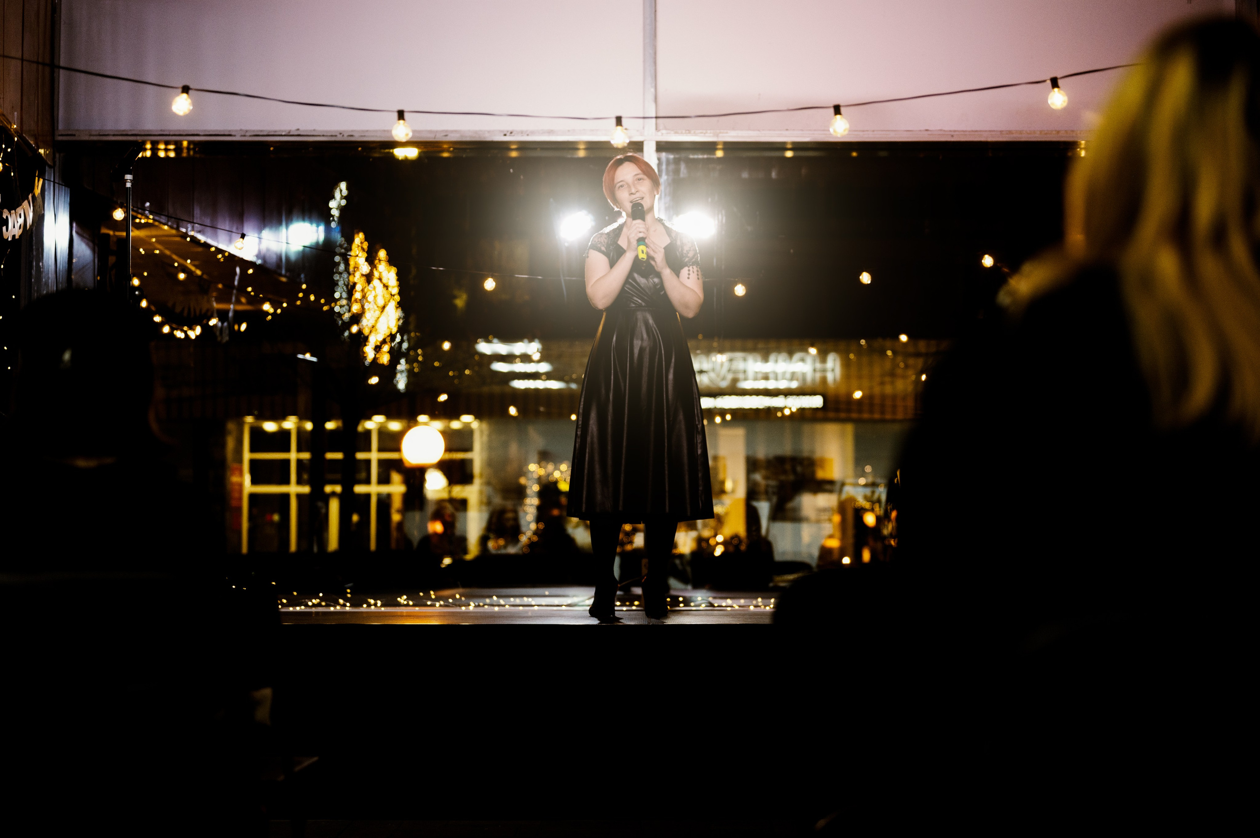 Поэтический клуб «Птицы». Краснодарский дом Книги. Профессиональная фотосессия в Краснодаре | Фотограф Денис Труфанов