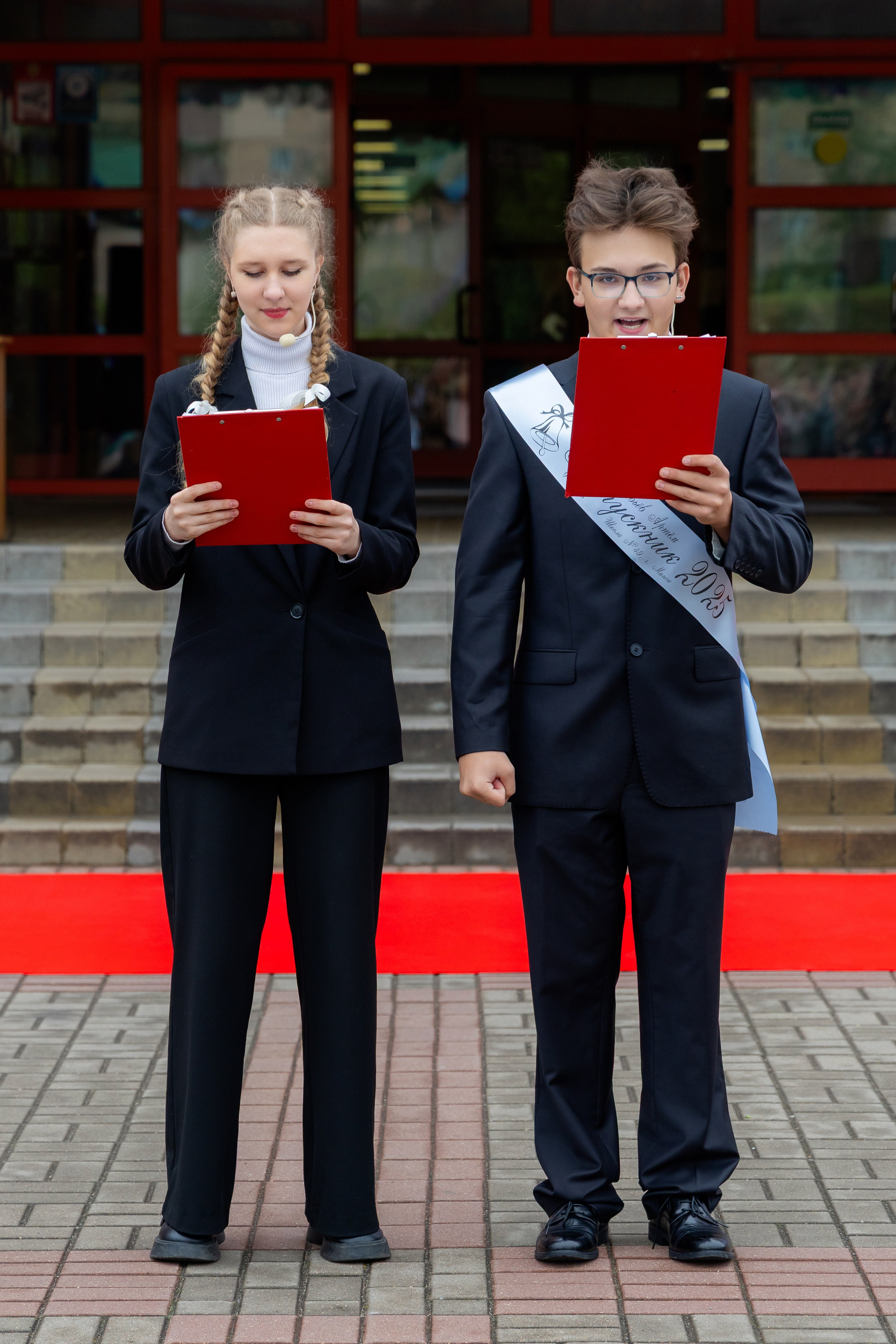 Последний звонок 2025 в Минске. Свадебный фотограф в Минске/Беларуси Сергей Спиридонов