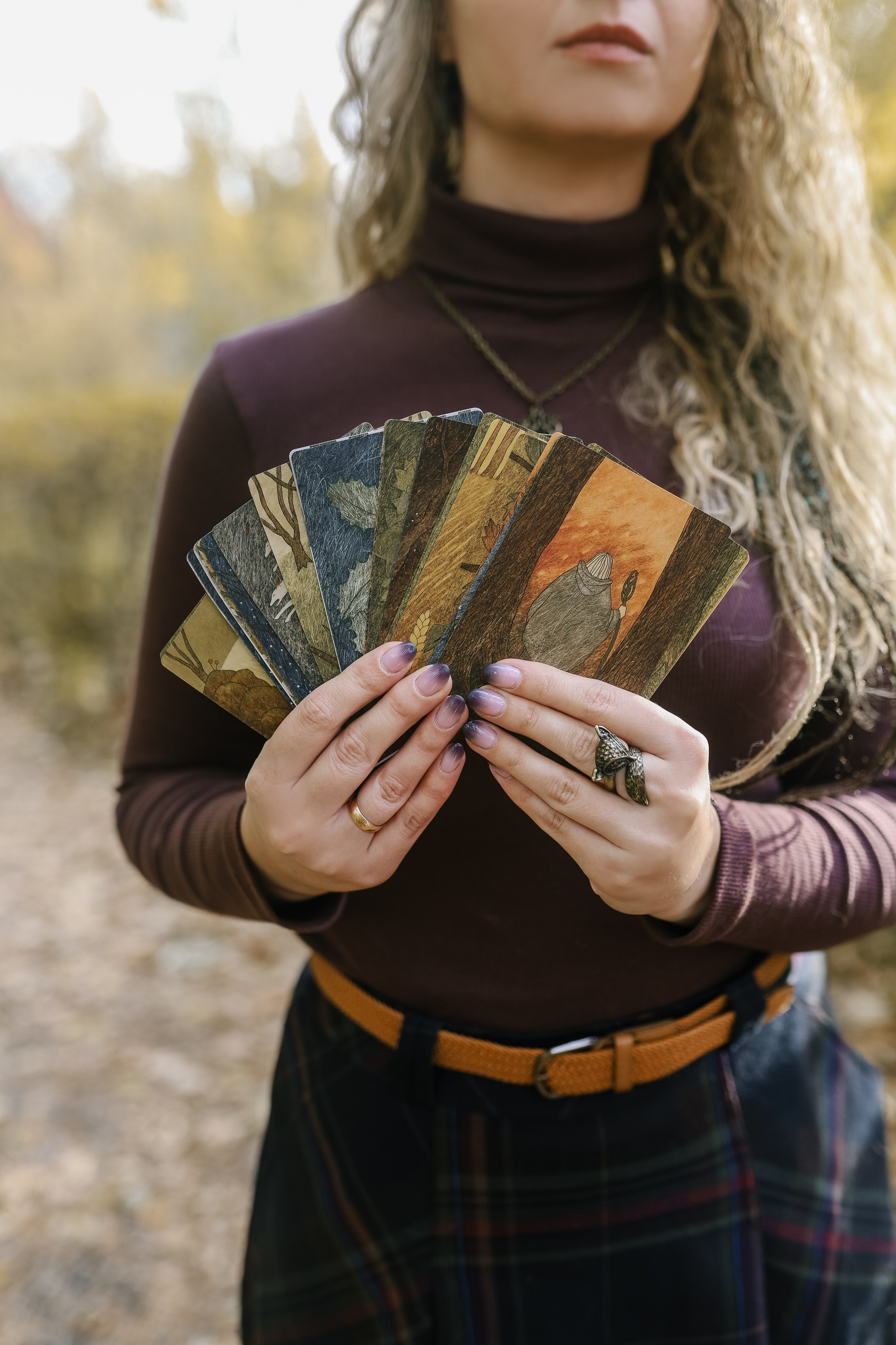 Контент для бренда духов «Мурчащий котел». Фотопродакшн продающего контента