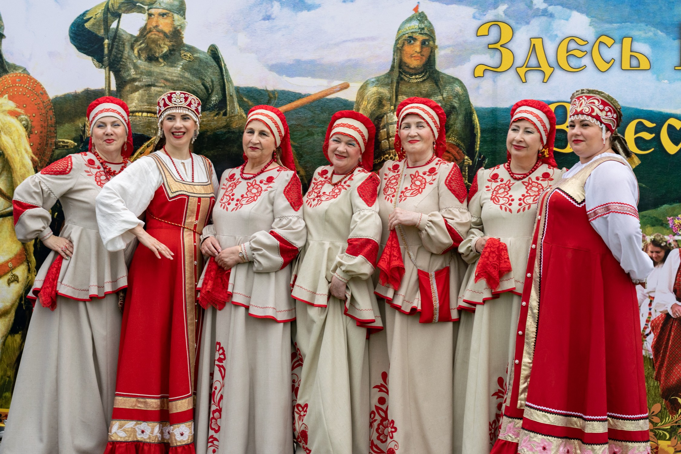 Антон Курдюмов фотограф в Хабаровске Рина Курдюмова фото27 foto27 Антон Дорофеев репортажный репортаж документалист Тони и Рина фотосоздатели День молодежи по-русски Хабаровск кинотеатр