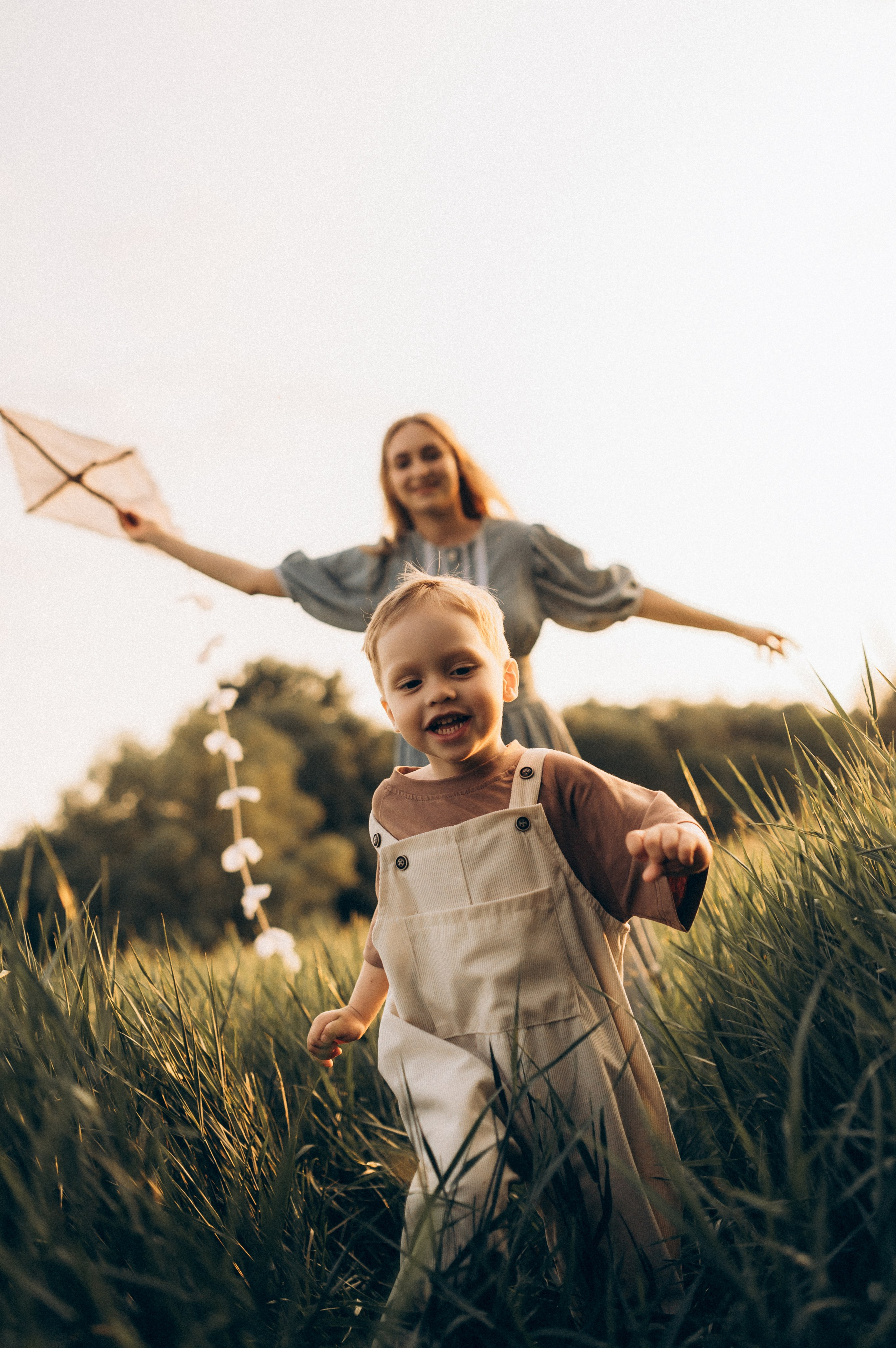 Фотосессия на природе мамы и сына. Фотограф Алексин, Тула