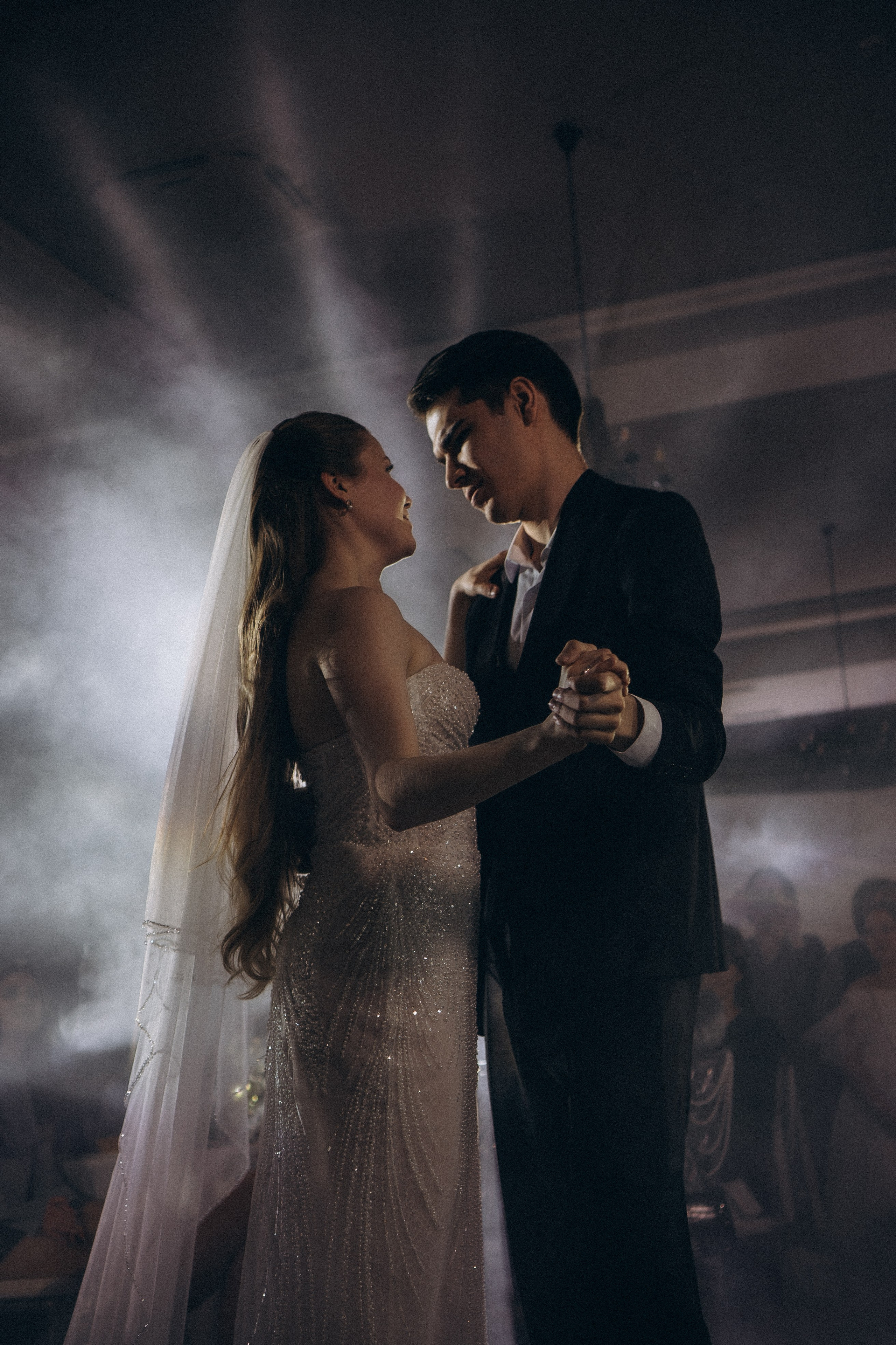 СВАДЕБНАЯ СЬЕМКА СБОРОВ В ОТЕЛЕ И ВЫЕЗД НА ЦЕРЕМОНИЮ (СНЯТО В СИБИРЕ В НИЖНЕВАРТОВСКЕ). Профессиональный фотограф, Санкт-Петербург — Виктория Богомолова