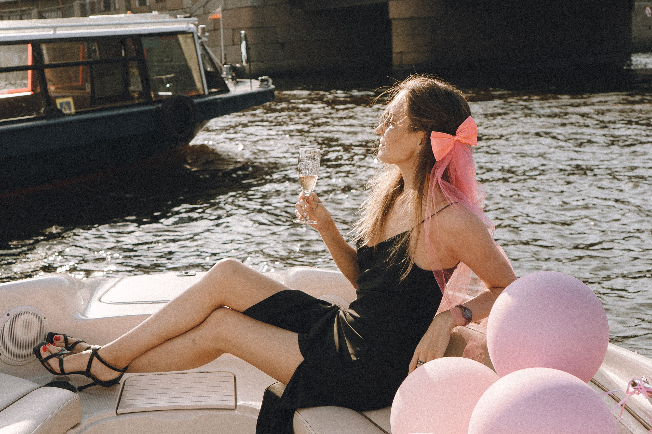 ДЕВИЧНИК НА КАТЕРЕ. Профессиональный фотограф, Санкт-Петербург — Виктория Богомолова