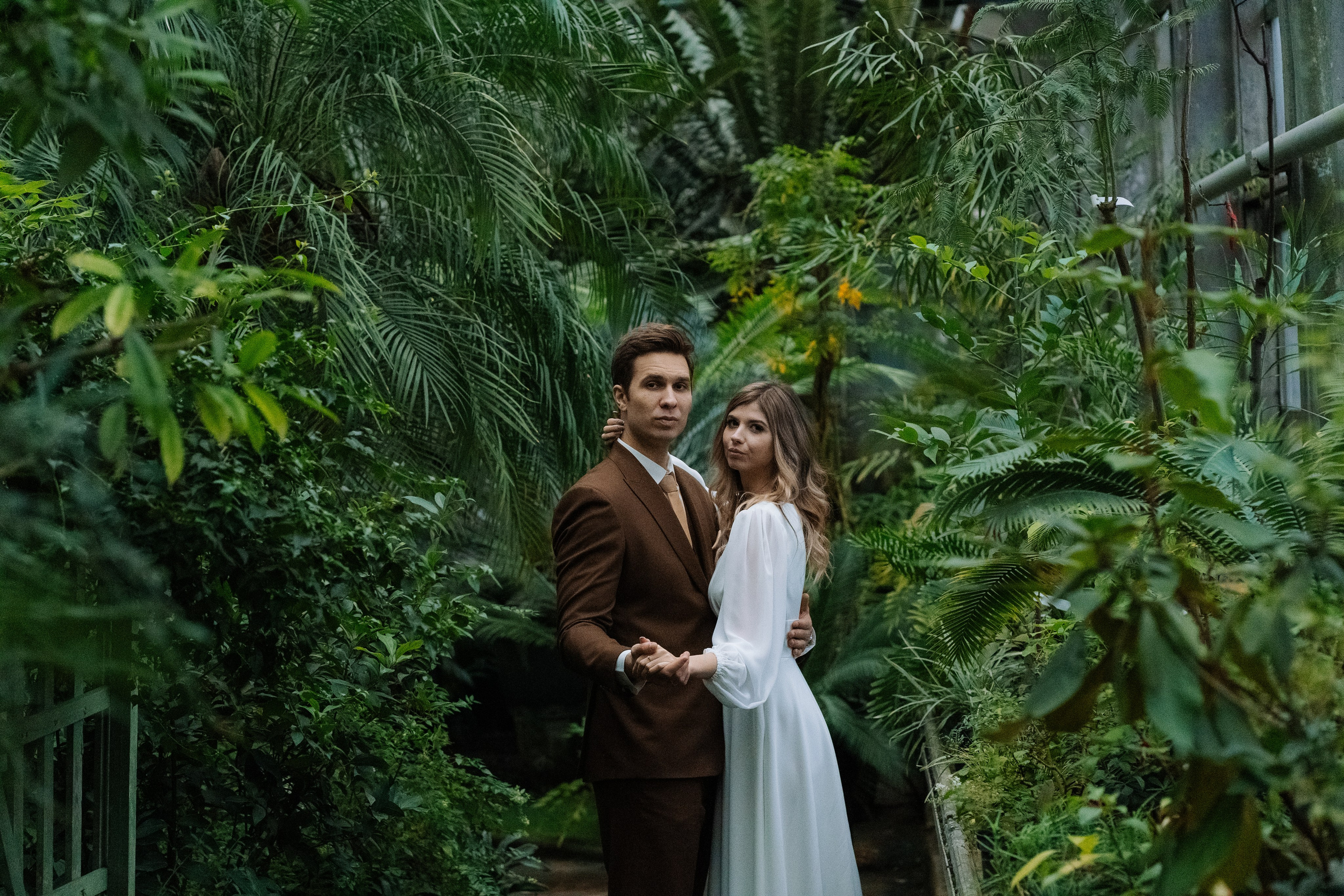 Свадебная фотосессия в оранжерее, Москва. Свадебный фотограф в Москве Анна Полушина