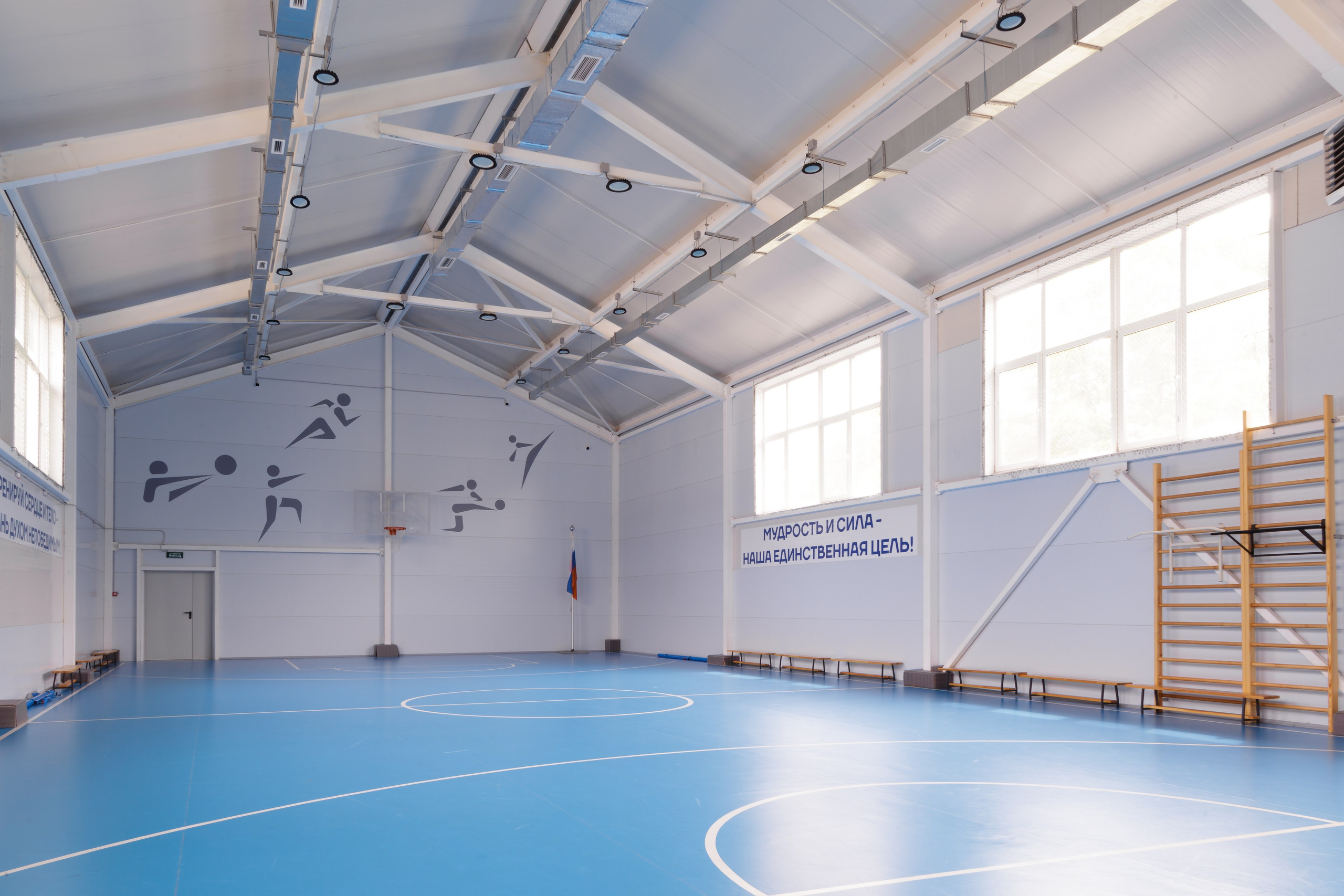 Книга г. Артём. Фотограф Антон Клейнос, Владивосток