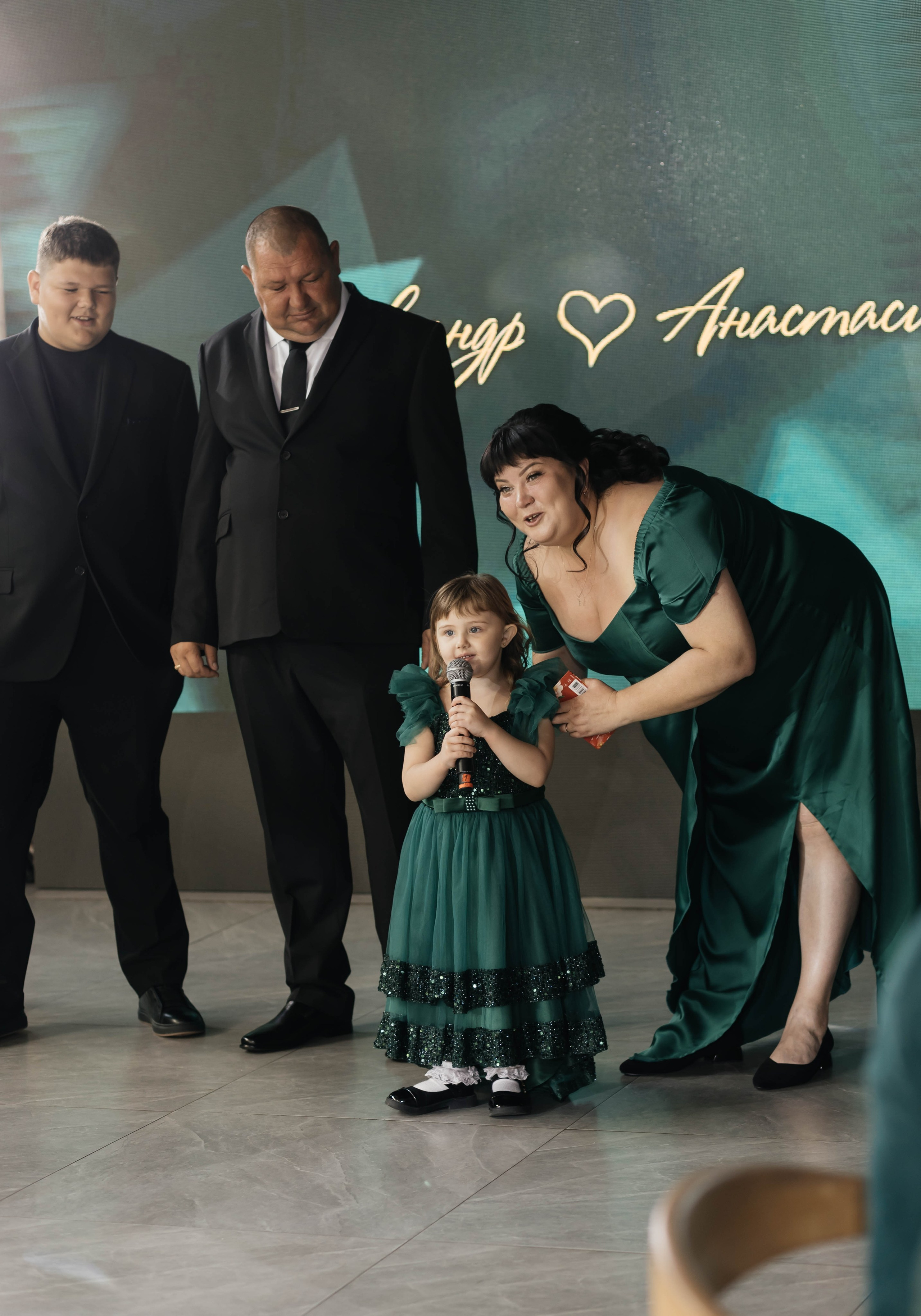 Свадебная история. Лесной Виладж. Свадебный и семейный фотограф Рассказова Виктория