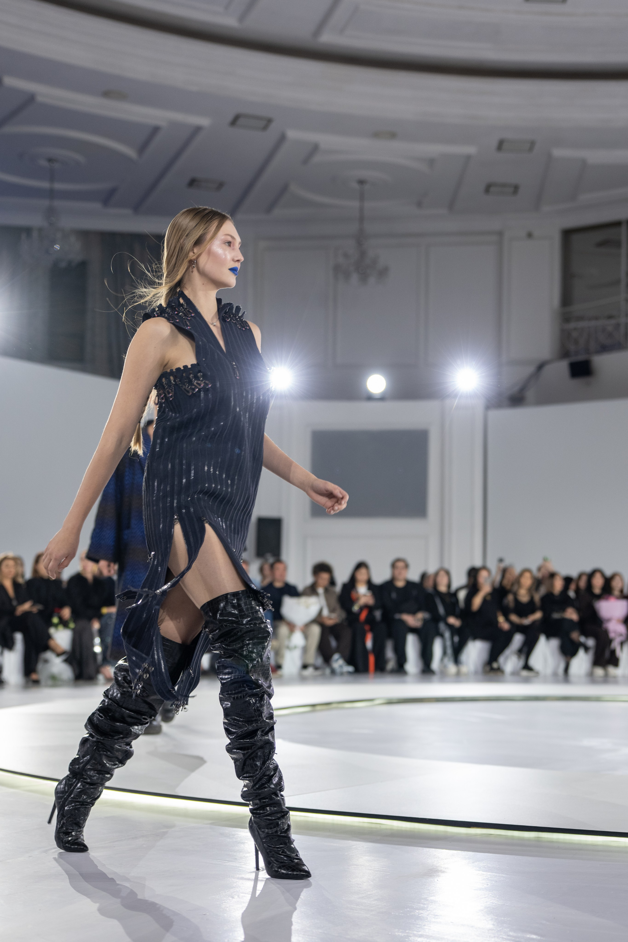 Брэнд Yang Lain. Сайт Алматинского НЮ АРТ, будуар и фэшн фотографа Дениса Карпенко