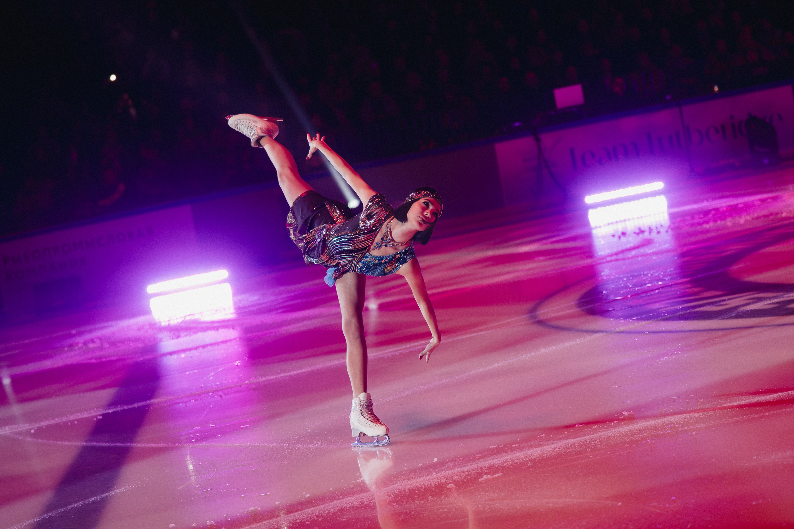 Шоу Этери Тутберидзе в Новосибирске. Воробьева Ксения — Спортивный и танцевальный фотограф Новосибирск